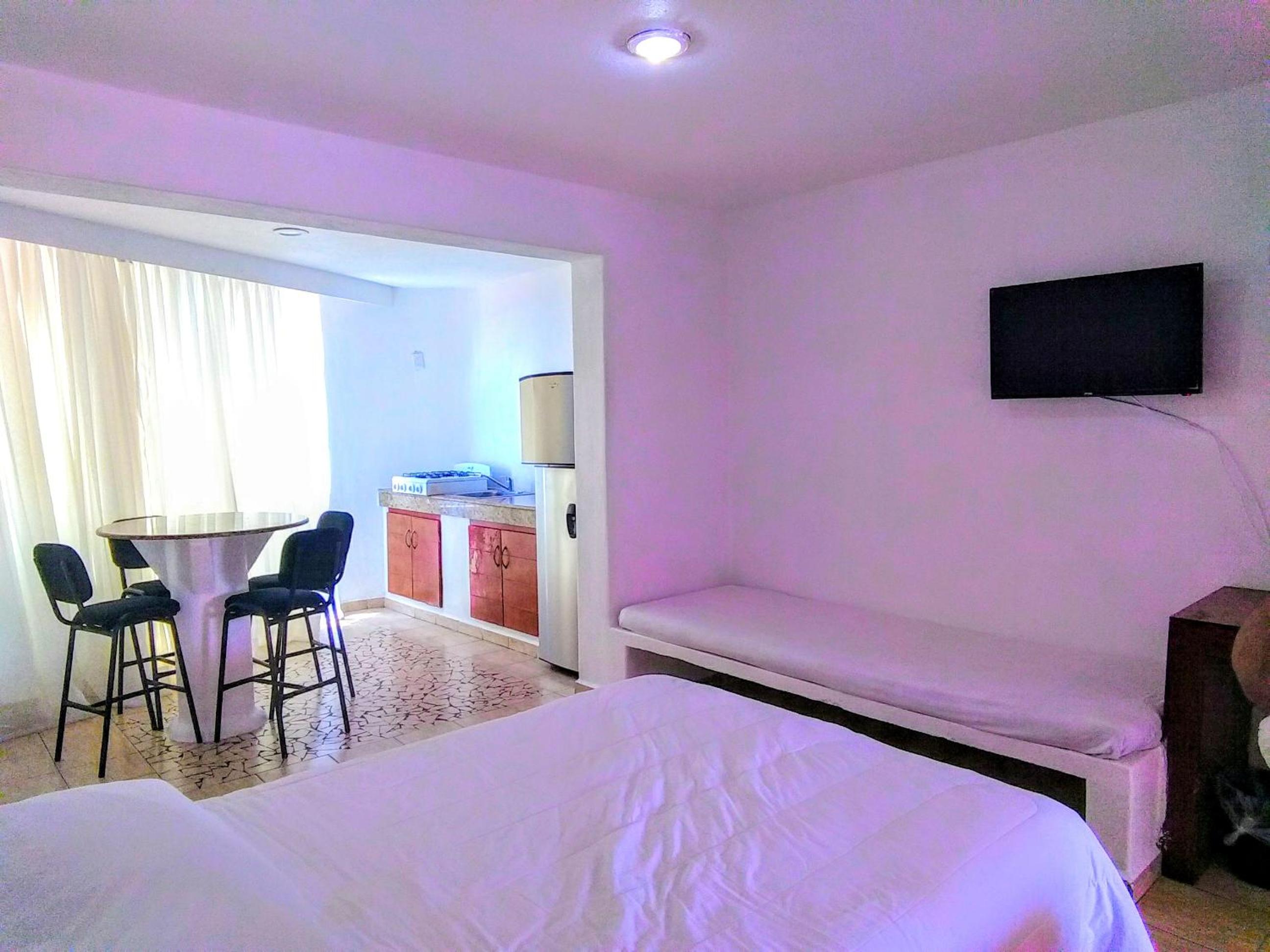 Double Room with Kitchenette photo 3