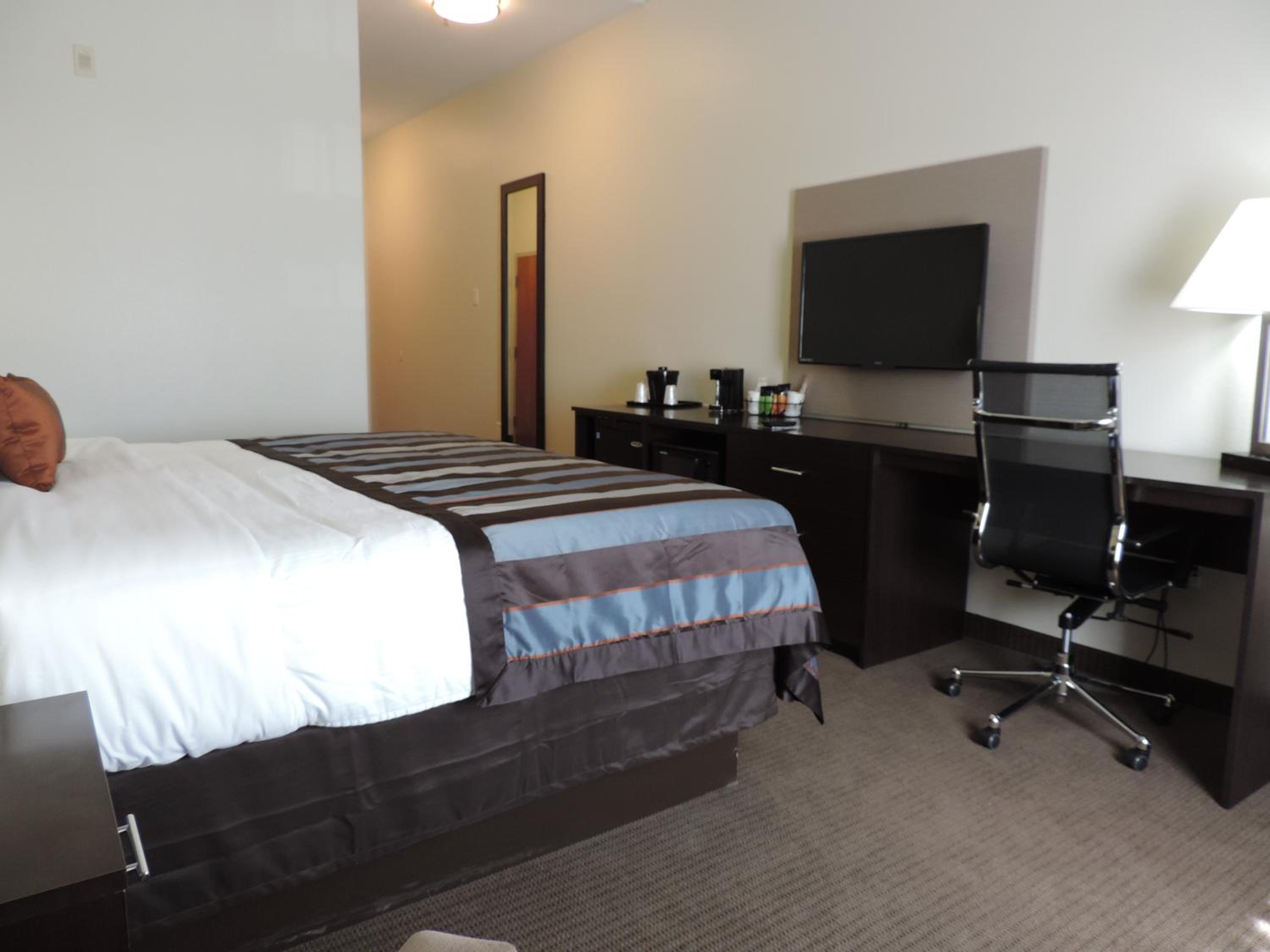 King Room - Non-Smoking - Photo 2