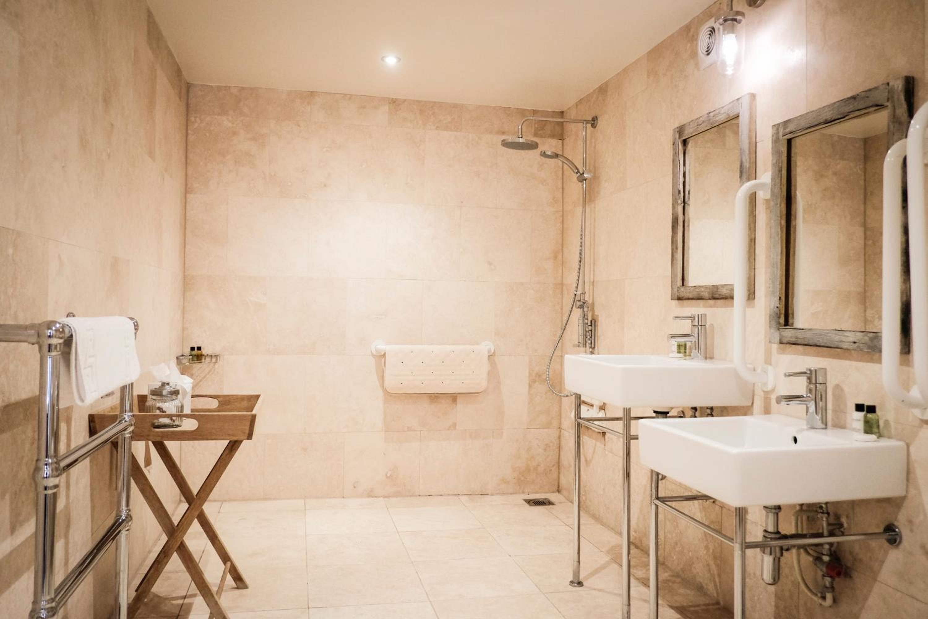 Double Room - Disability Access photo 2
