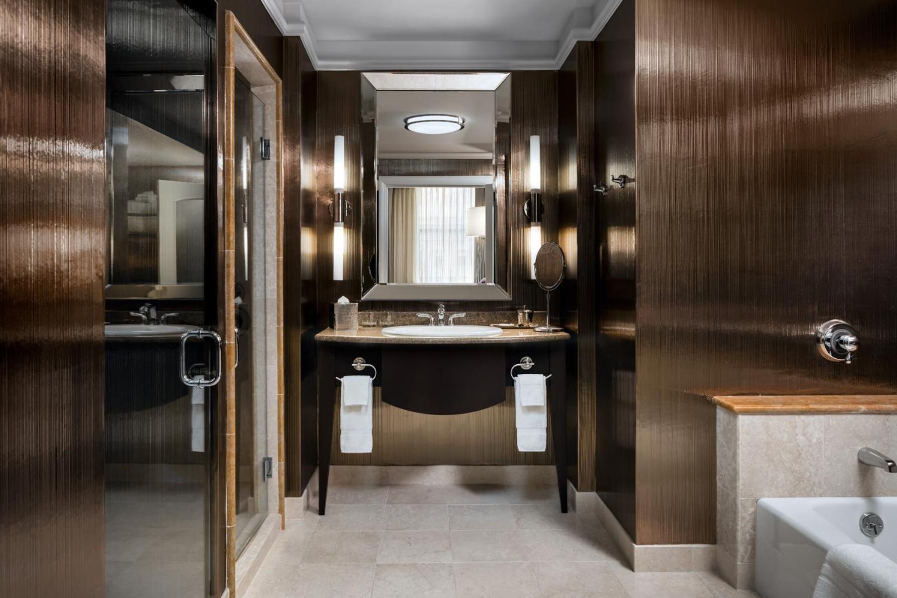 Penthouse Suite