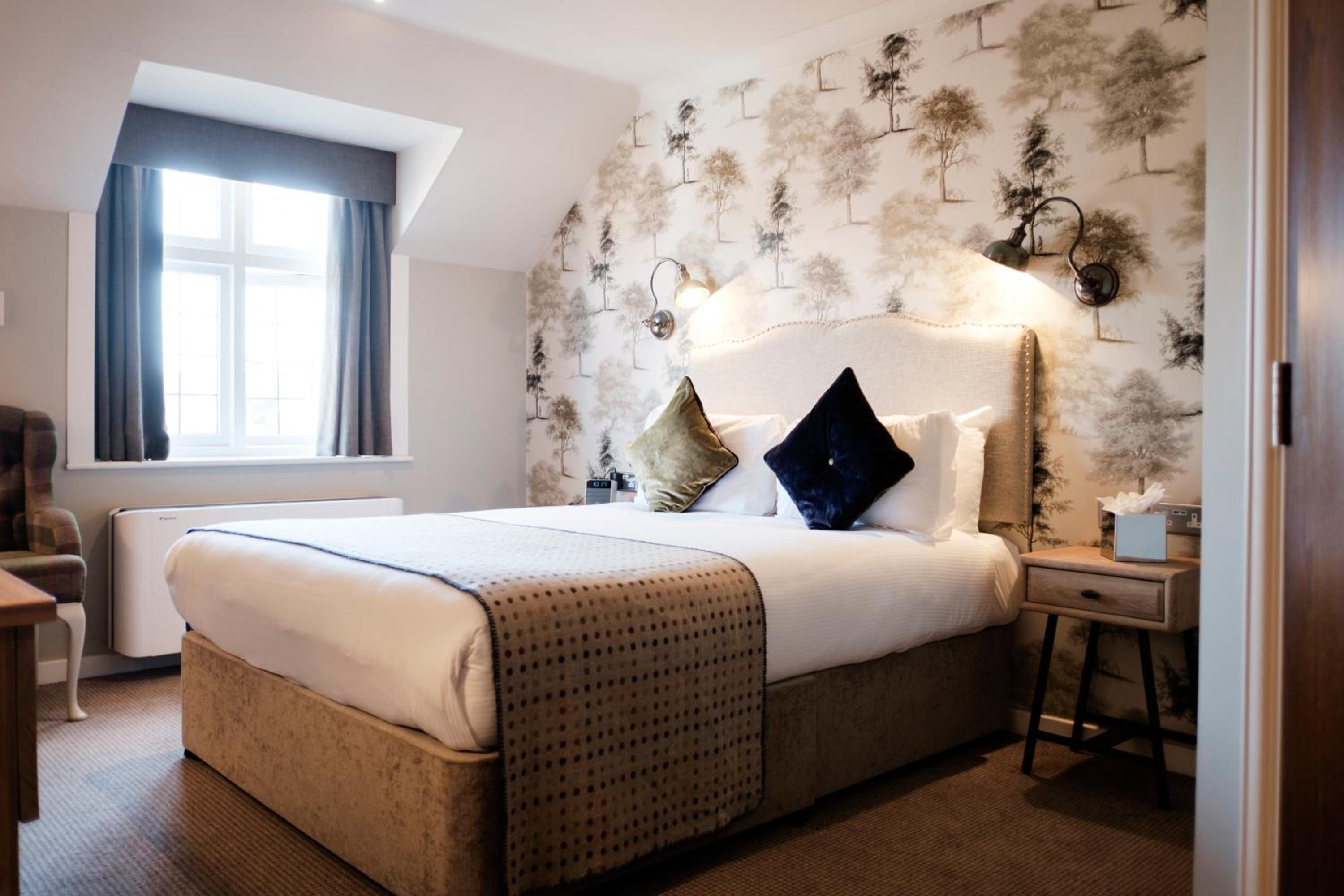 Deluxe King or Twin Room photo 1