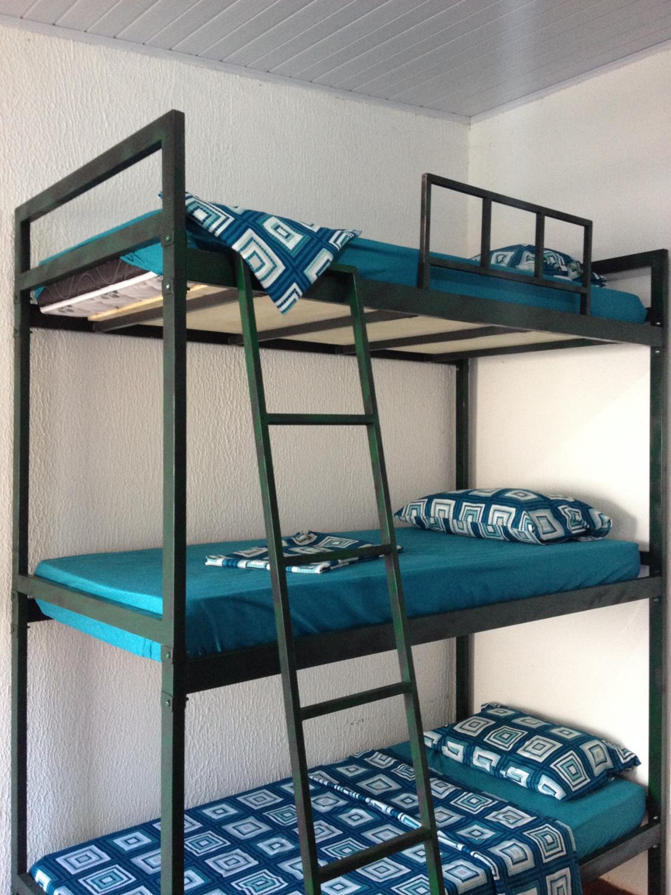 Single Bed in Mixed Dormitory Room