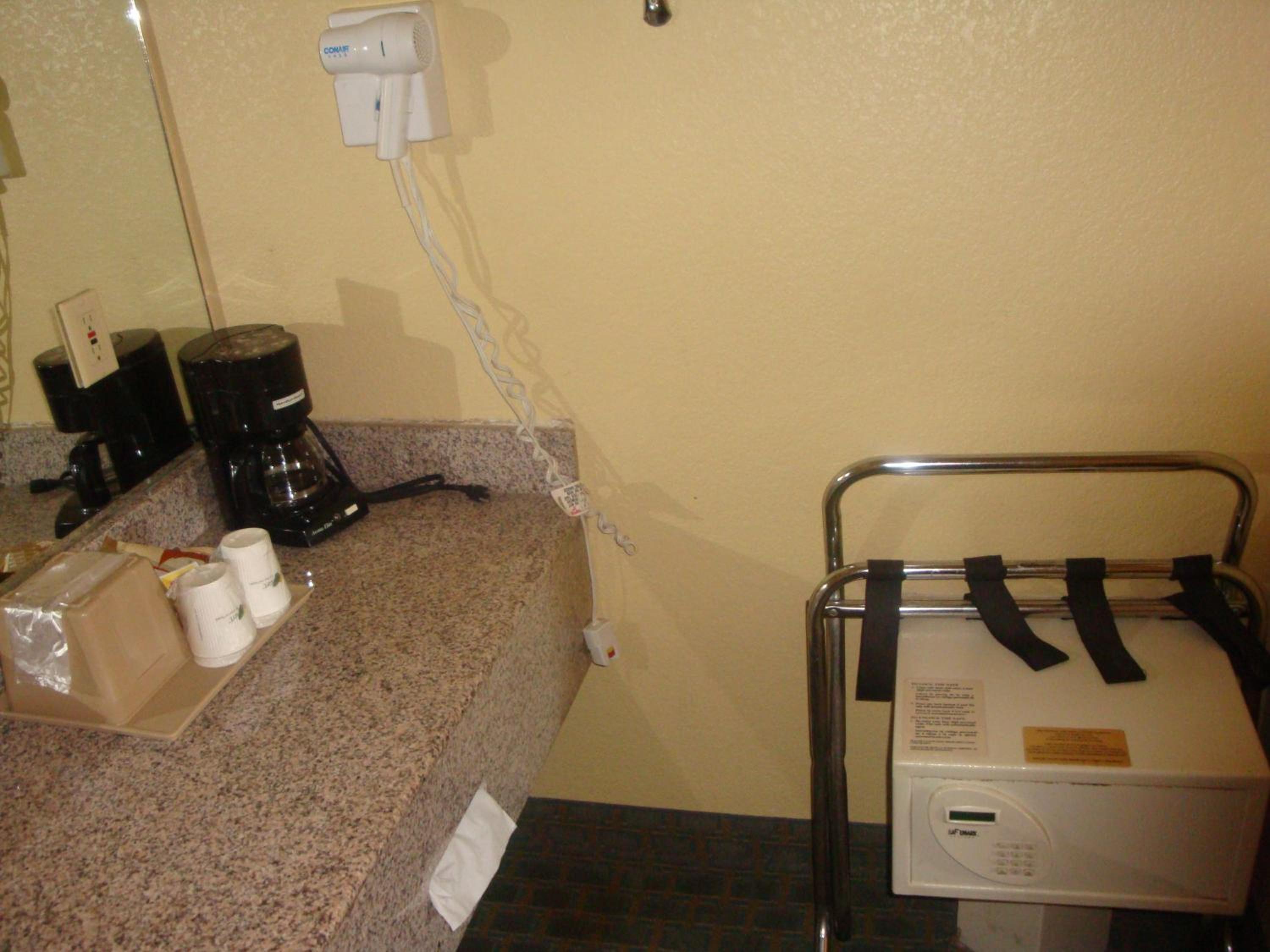 King Room- Non-Smoking photo 2