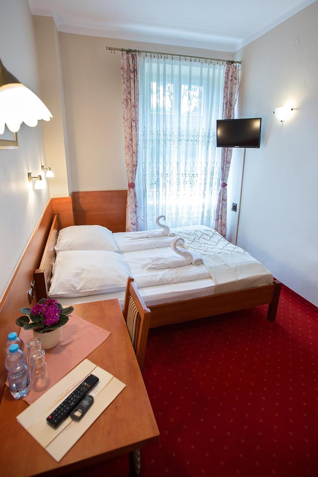 Double Room - Photo 1