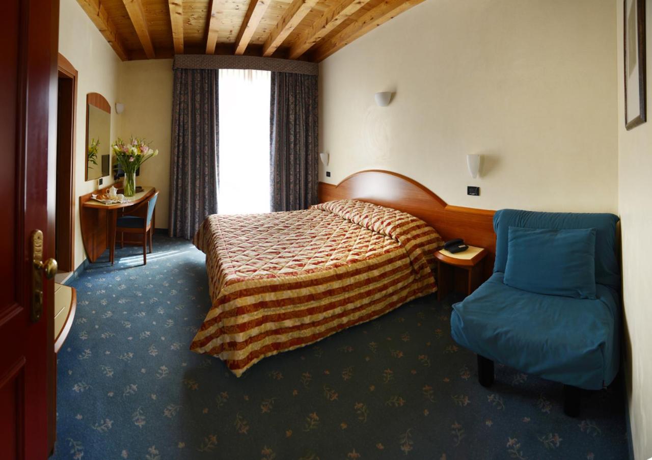 Triple Room - Photo 1