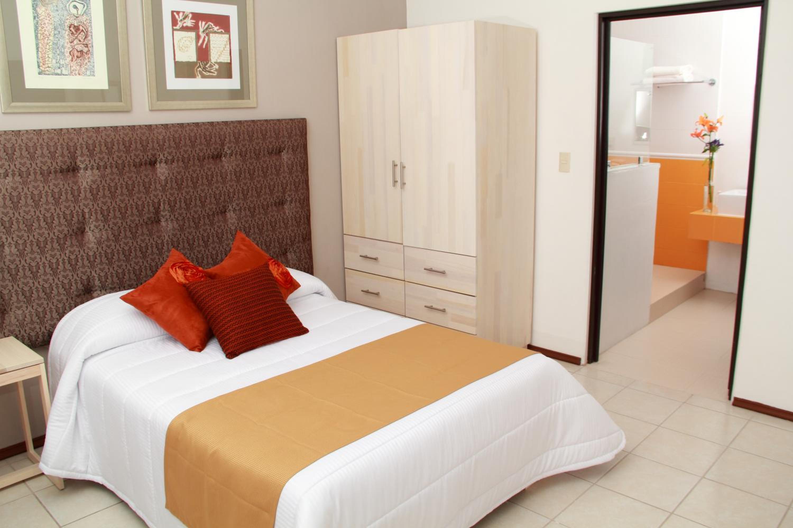 Standard Room photo 2