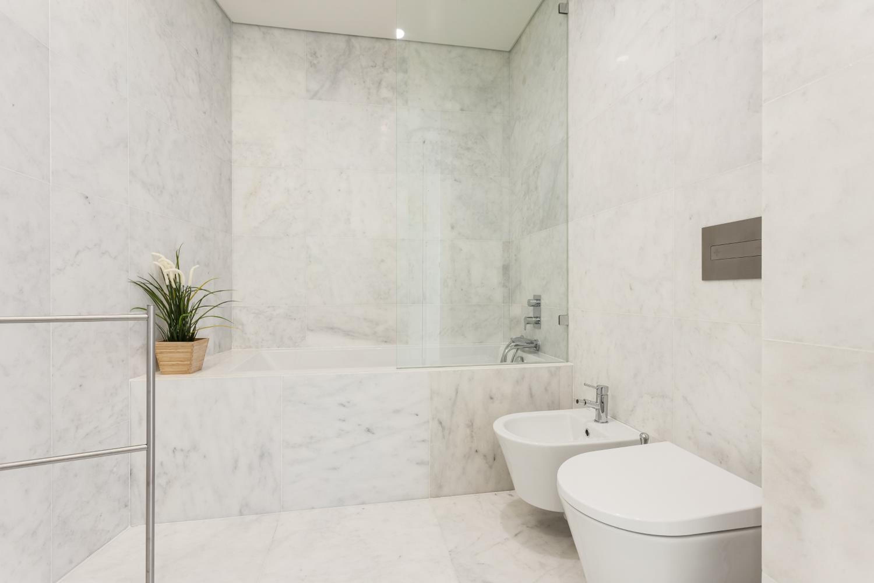 Two-Bedroom Apartment - Photo 16