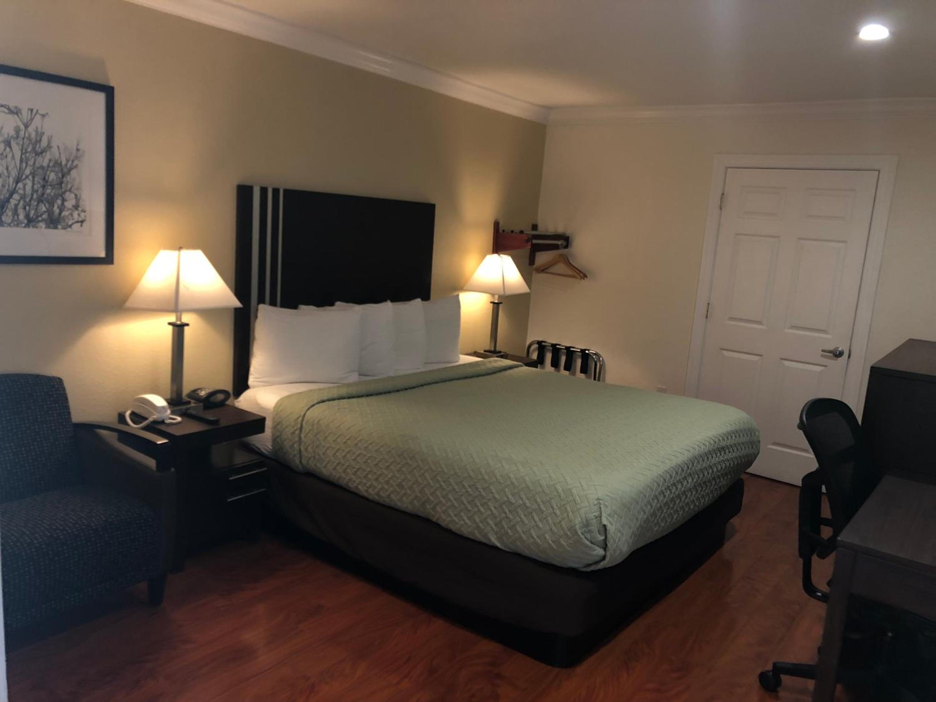 King Room - Disability Access - Photo 1