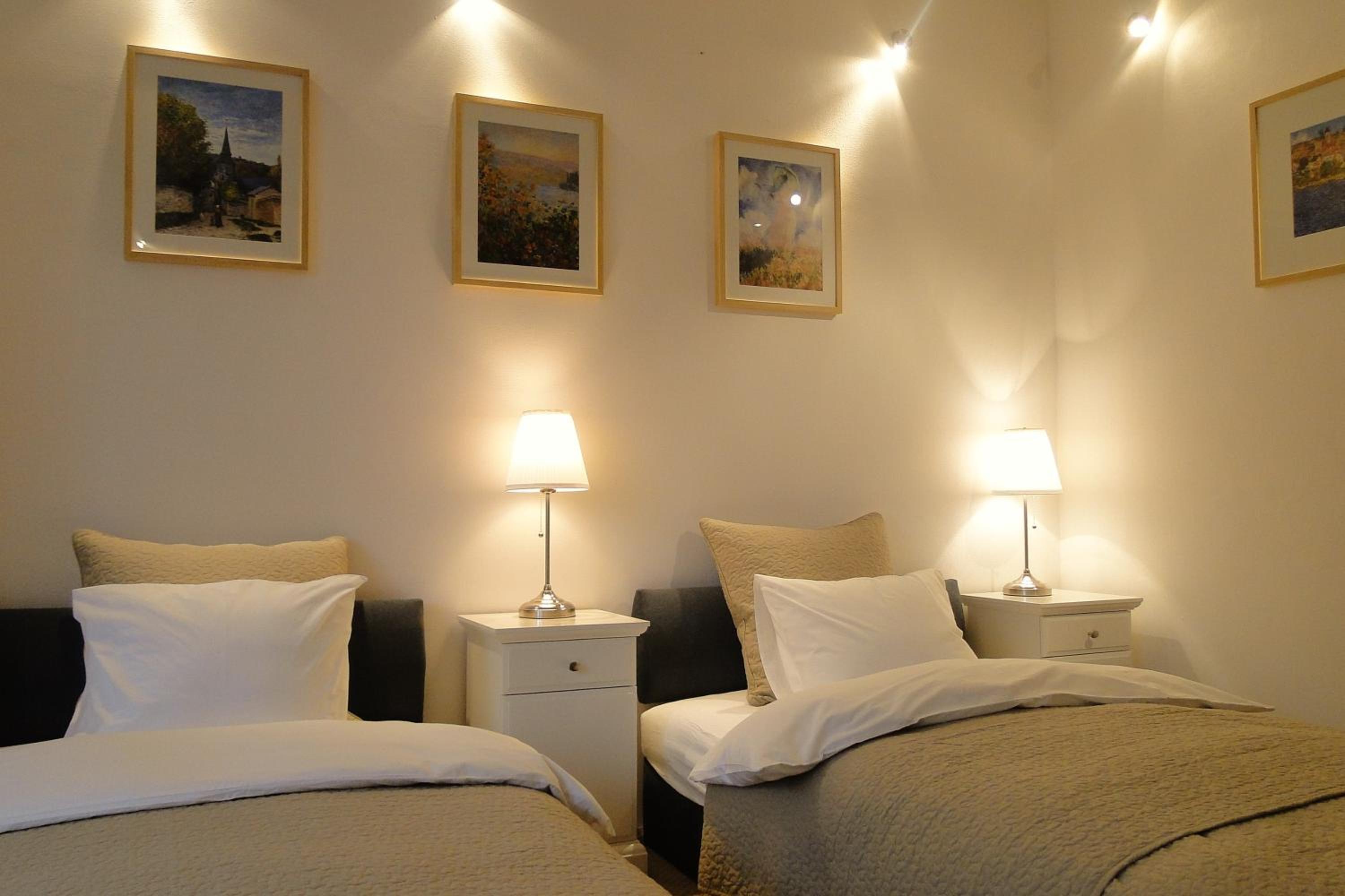 One-Bedroom Apartment - Photo 10