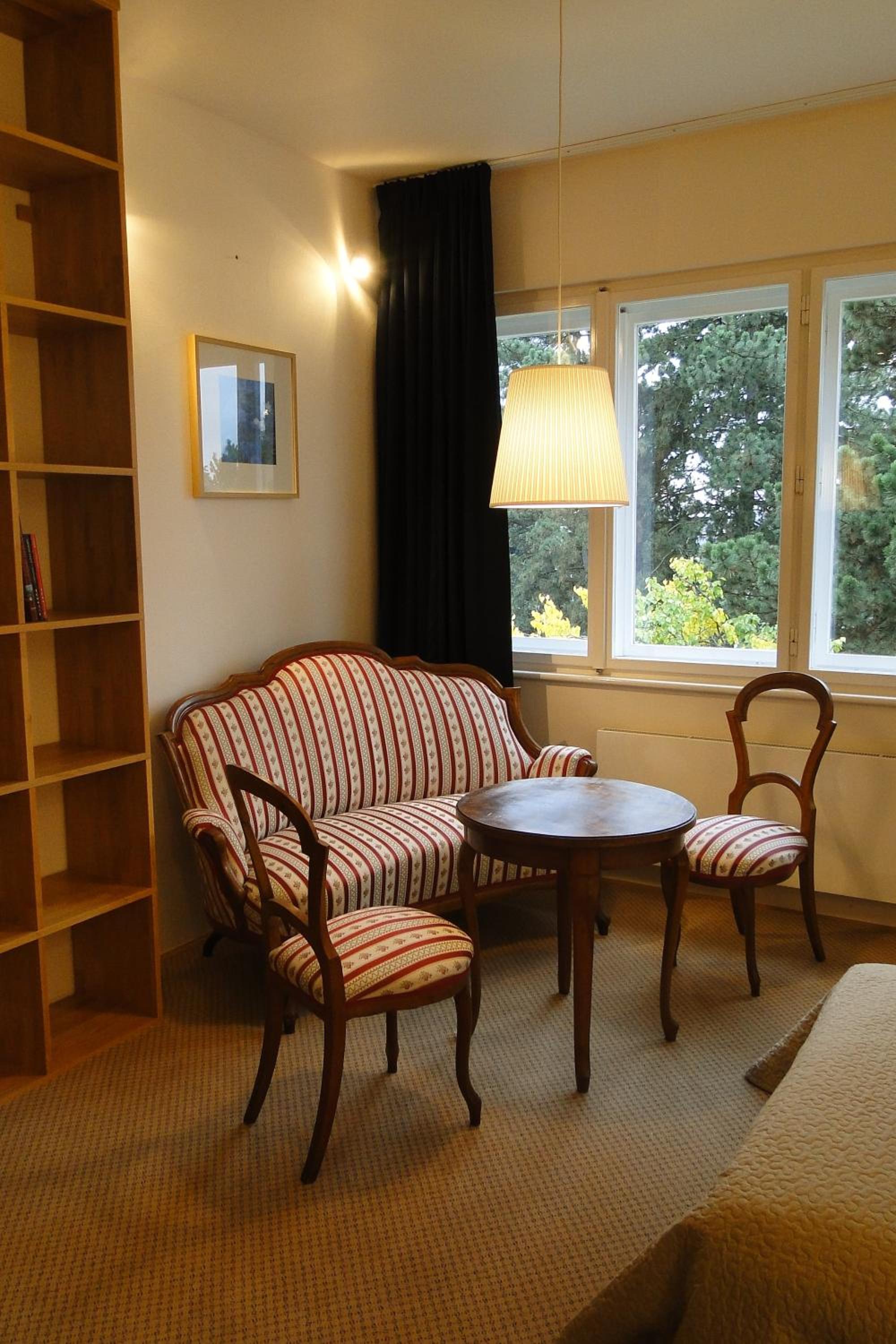 One-Bedroom Apartment - Photo 19