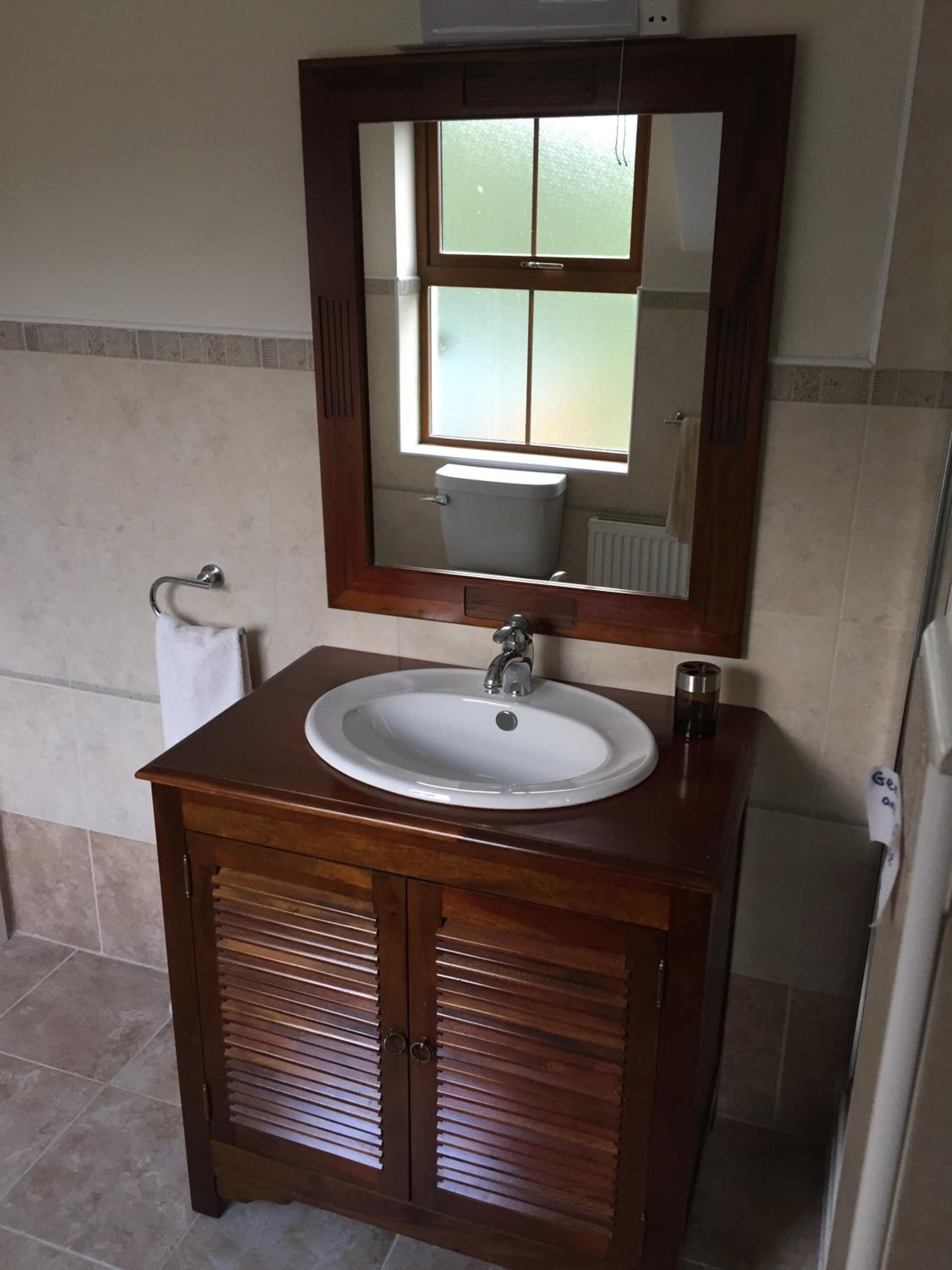 Double Room with Private Bathroom - Photo 3