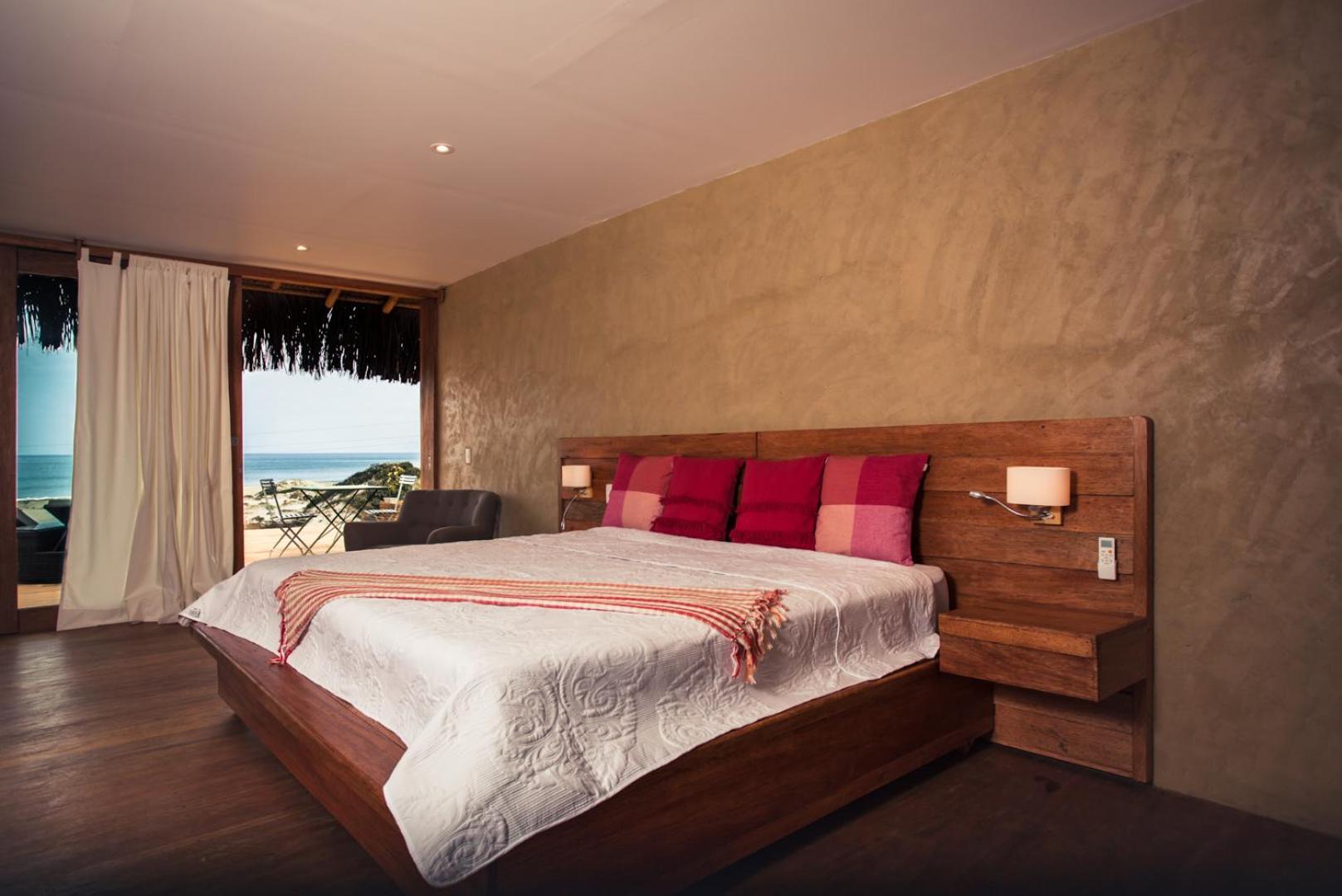 Deluxe Bungalow with Sea View photo 2