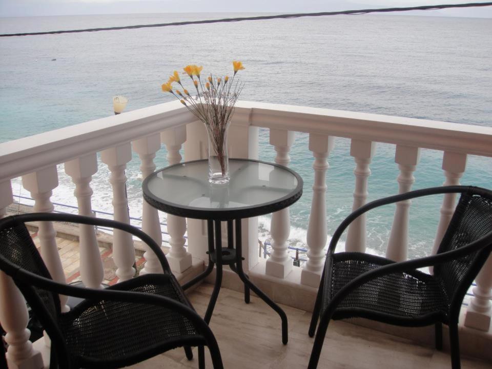 Double or Twin Apartment with Sea View (2 adults) - Photo 6