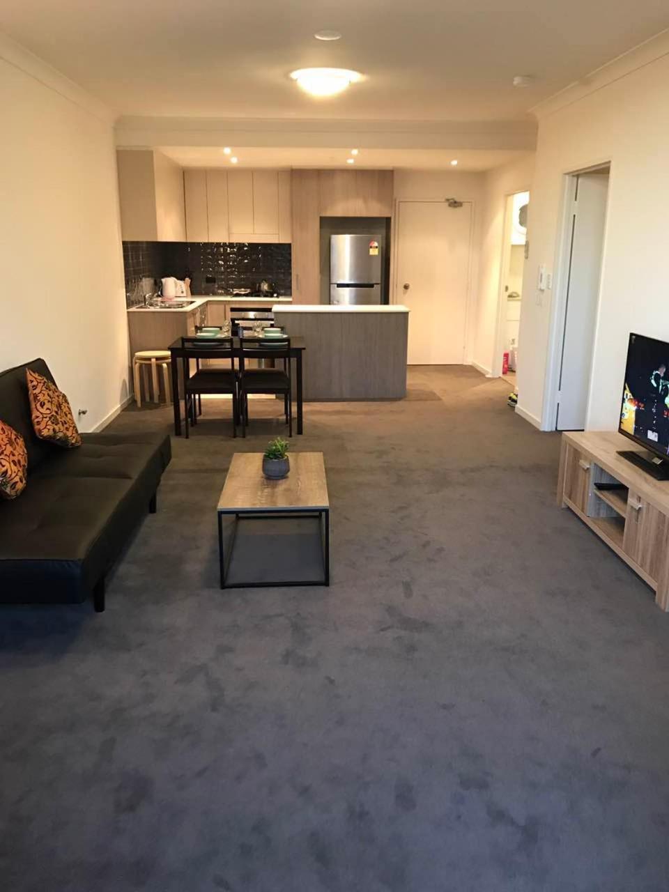 Apartment photo 2