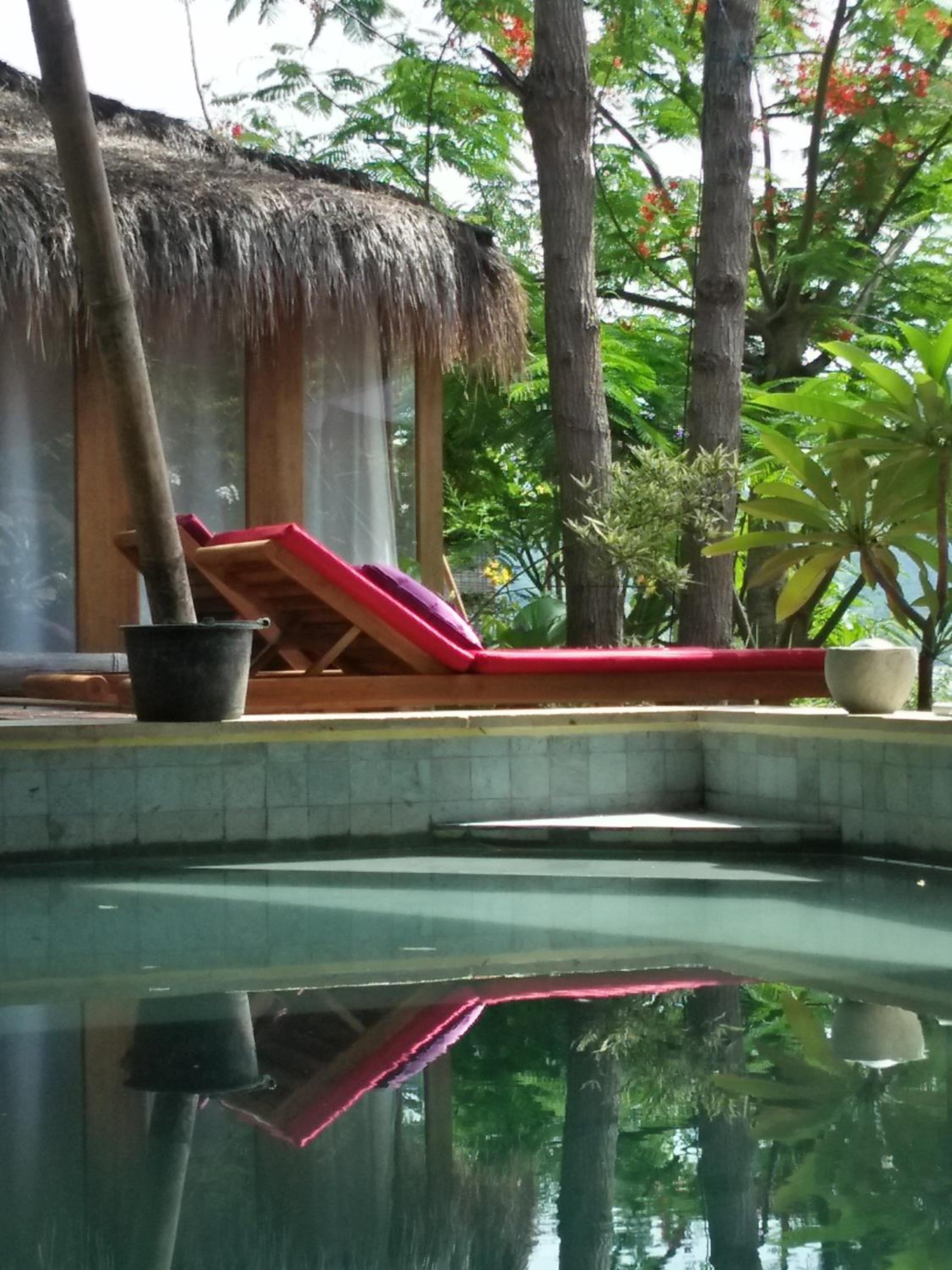 Deluxe Room Poolside photo 3