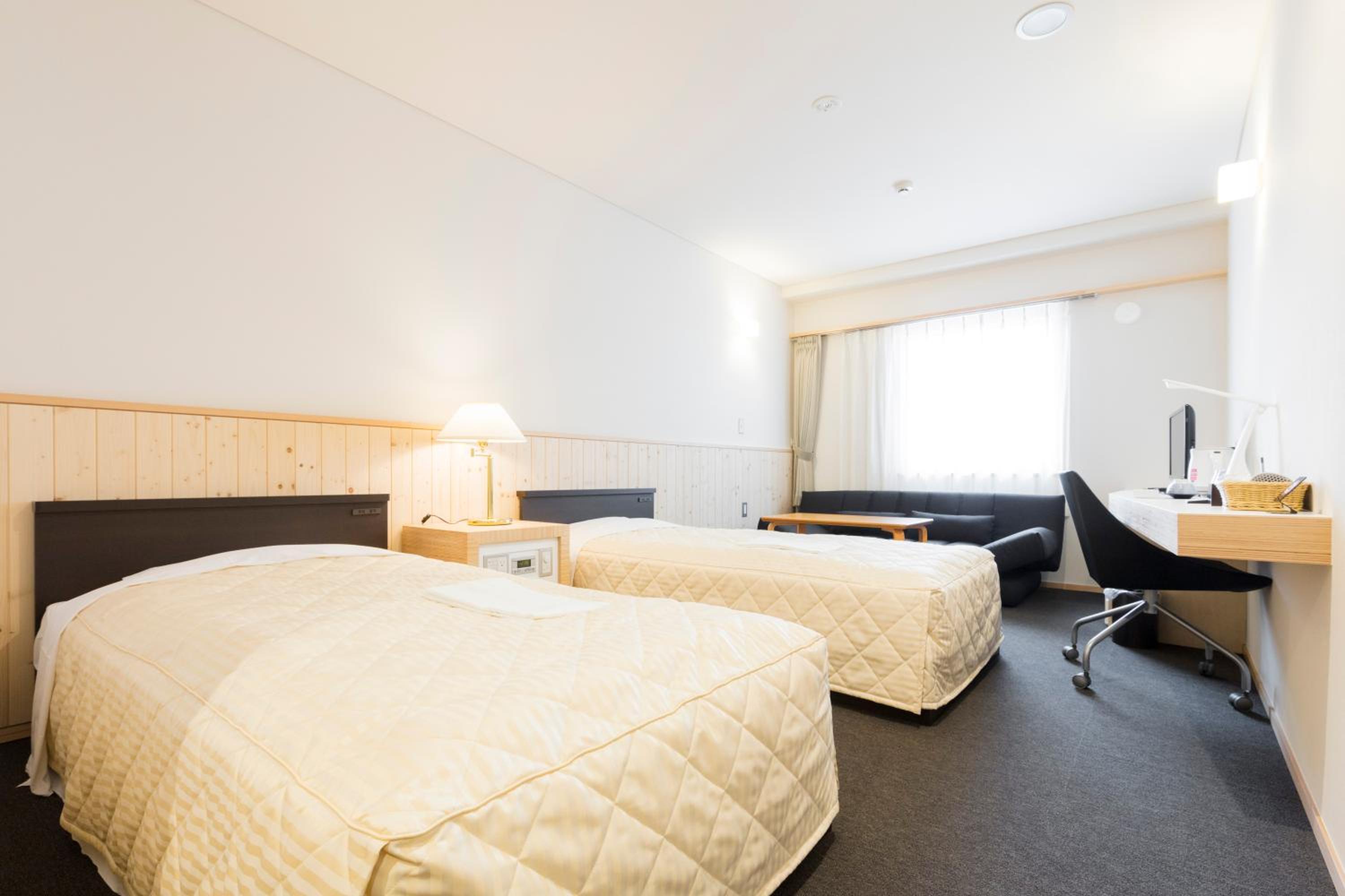 Standard Twin Room - Photo 1