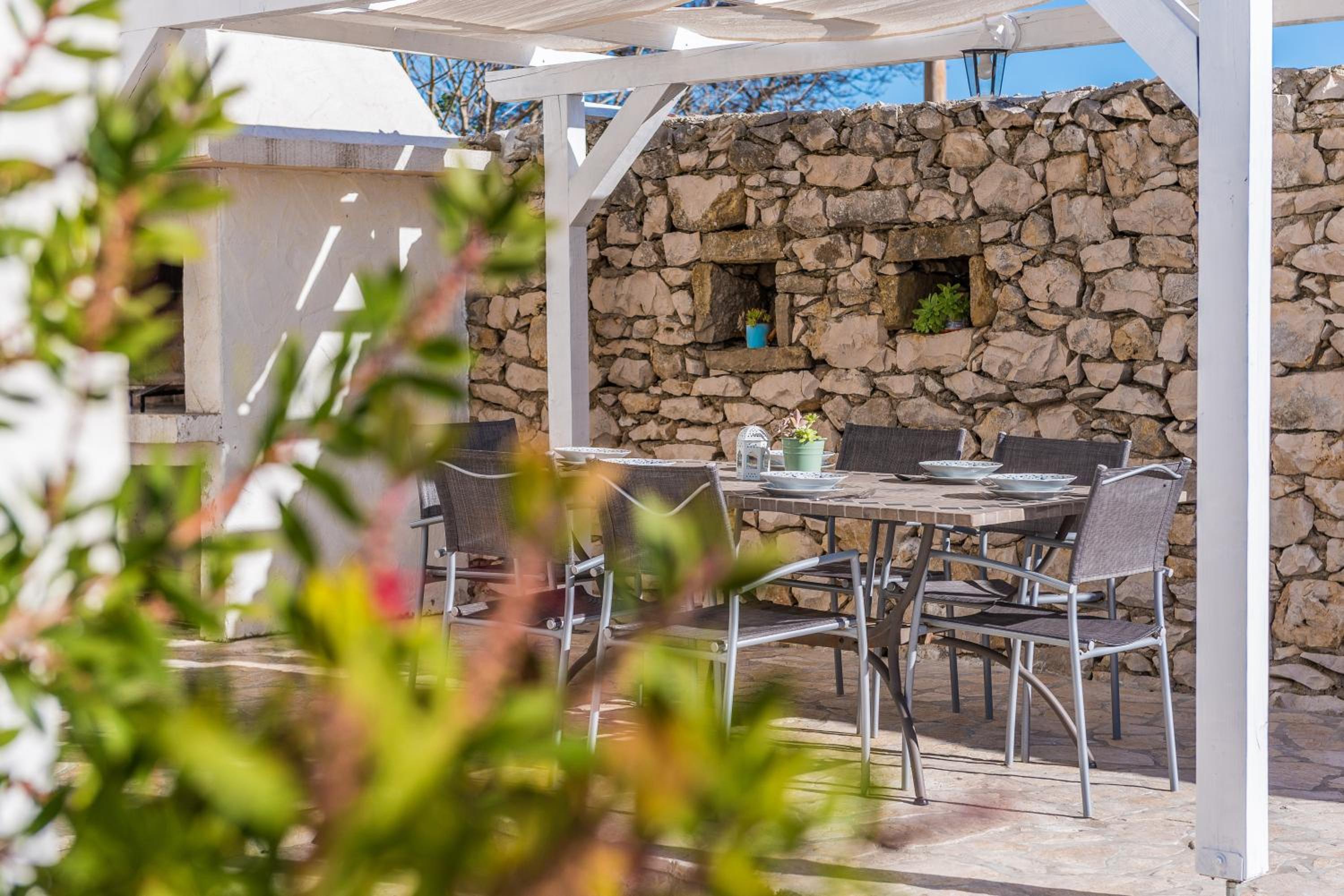 Villa photo 3