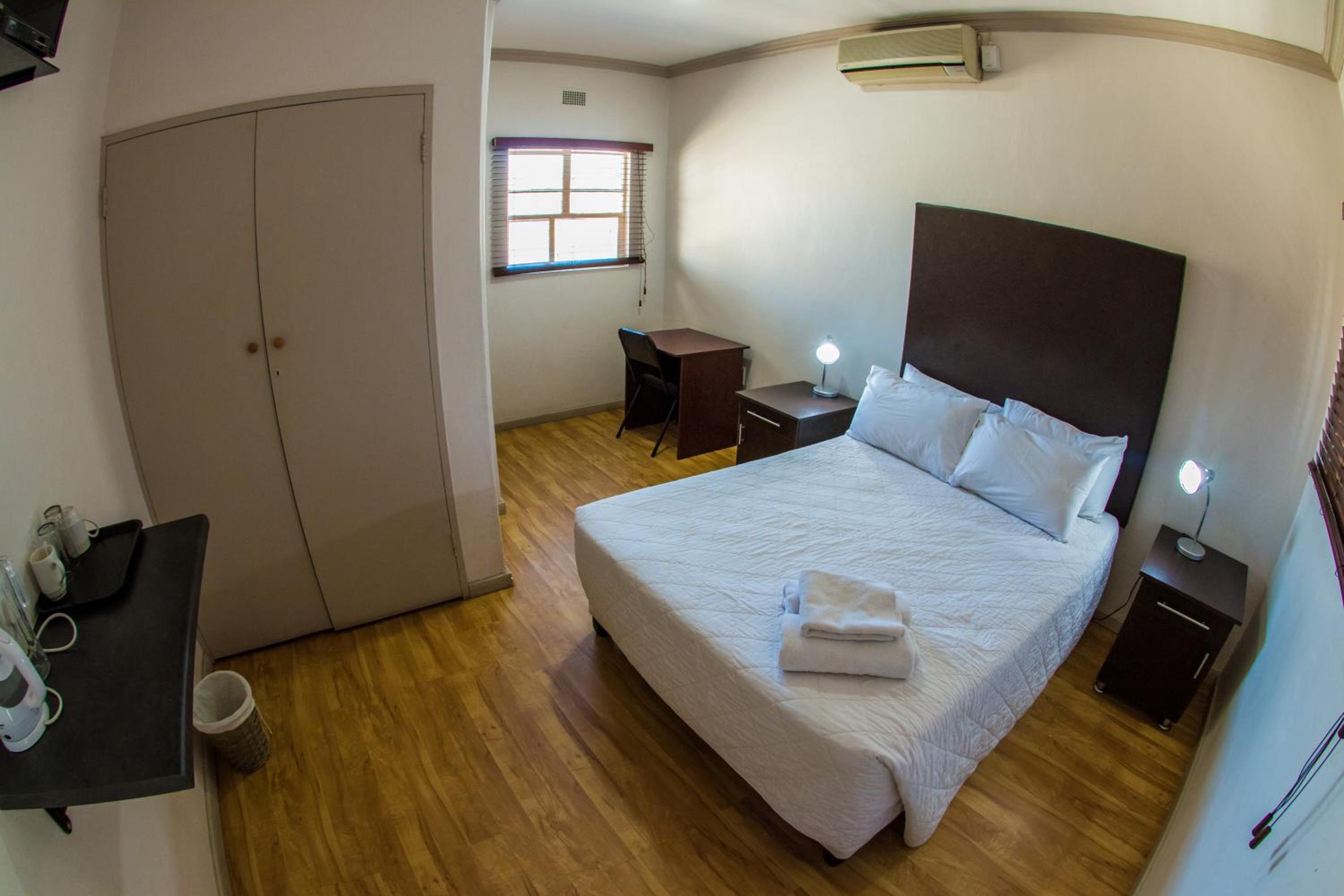 Standard Double Room photo 3