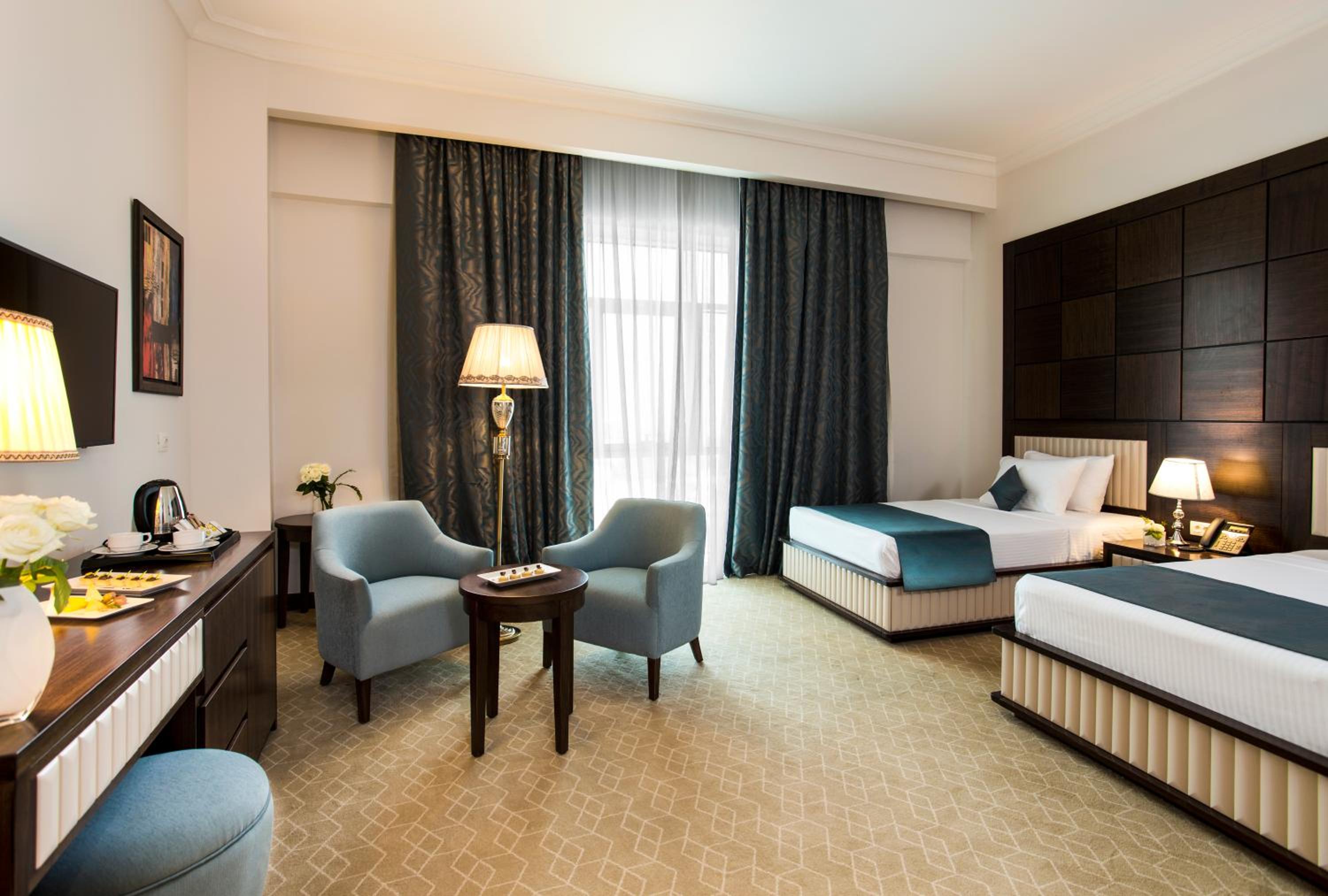 Standard Twin Room with City View