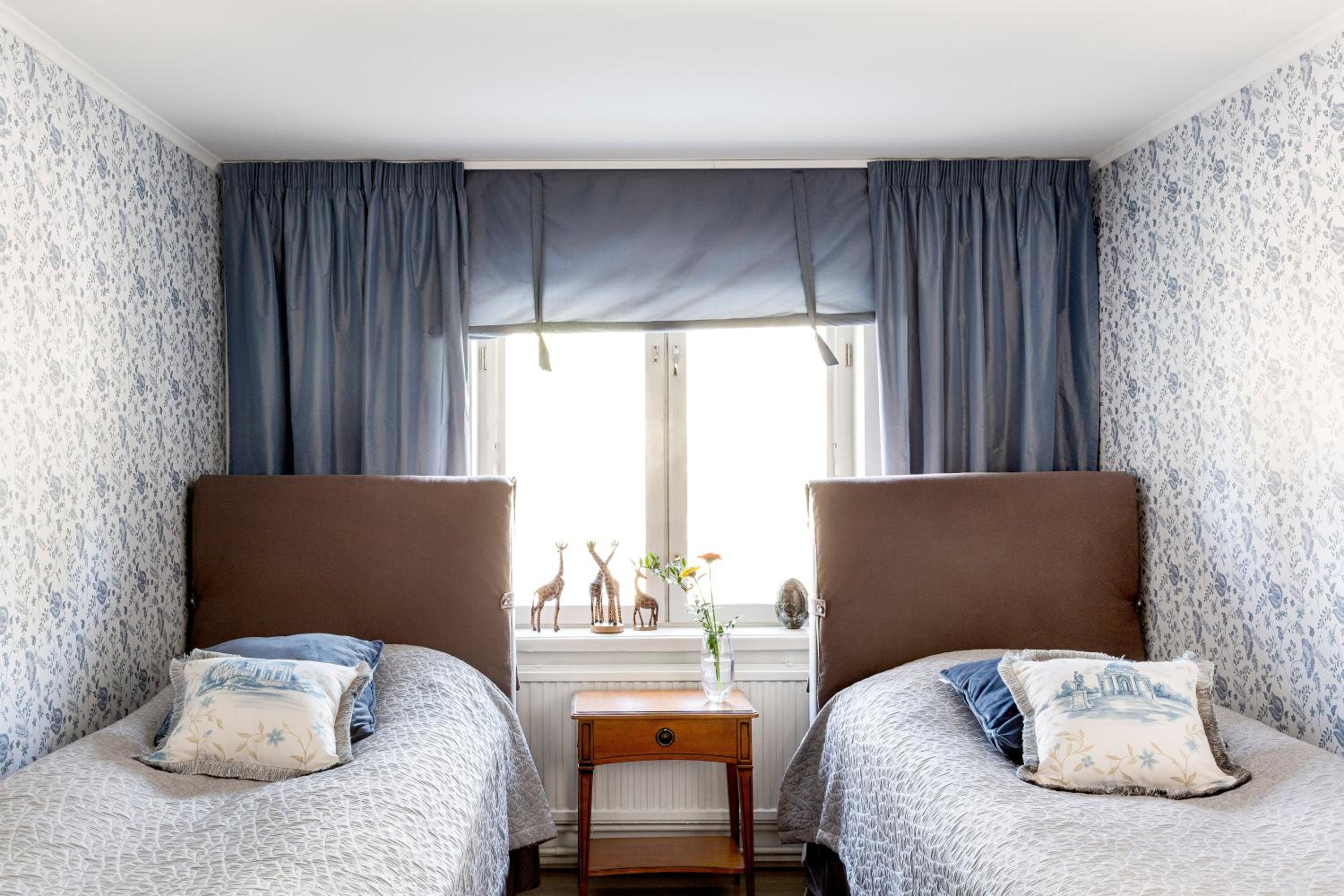 Double Room with Shared Bathroom photo 2