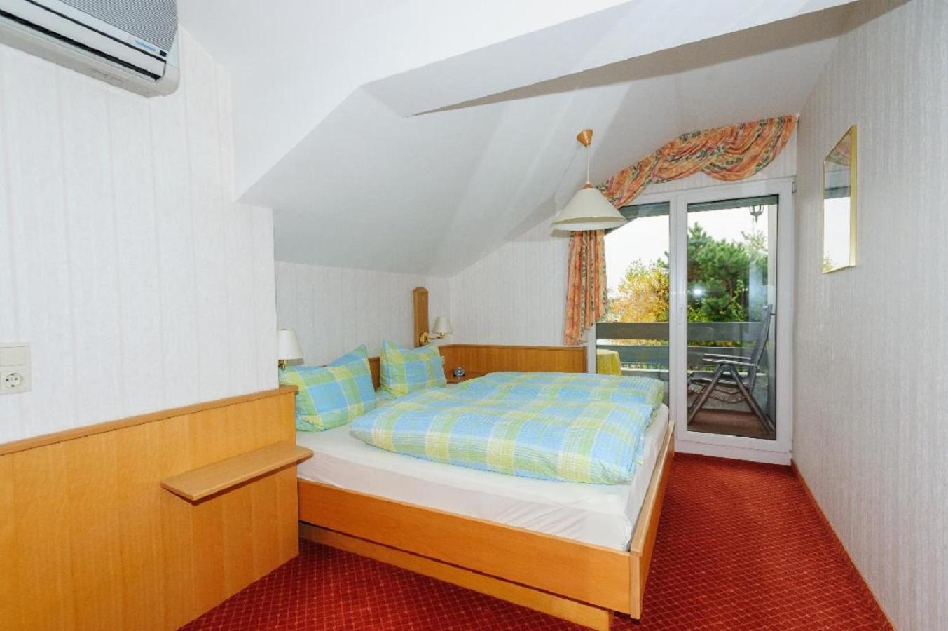 Apartment with Balcony photo 1