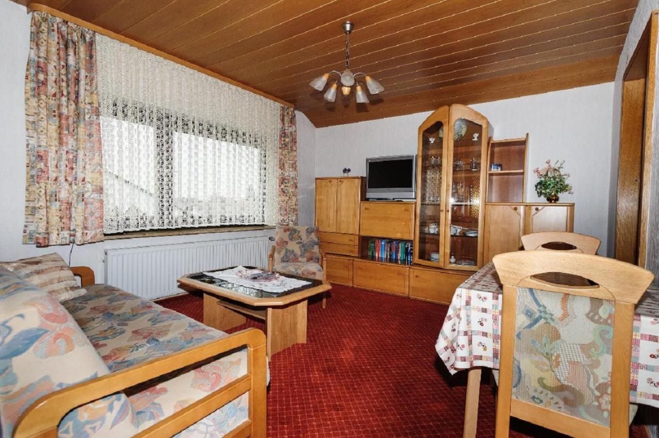 Apartment with Balcony photo 3