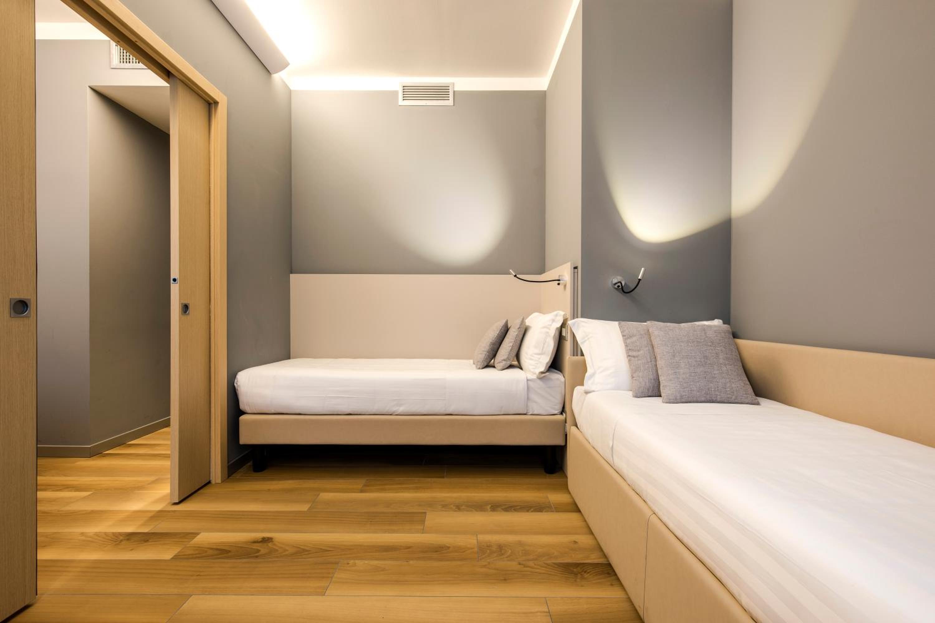 Superior Quadruple Room photo 2