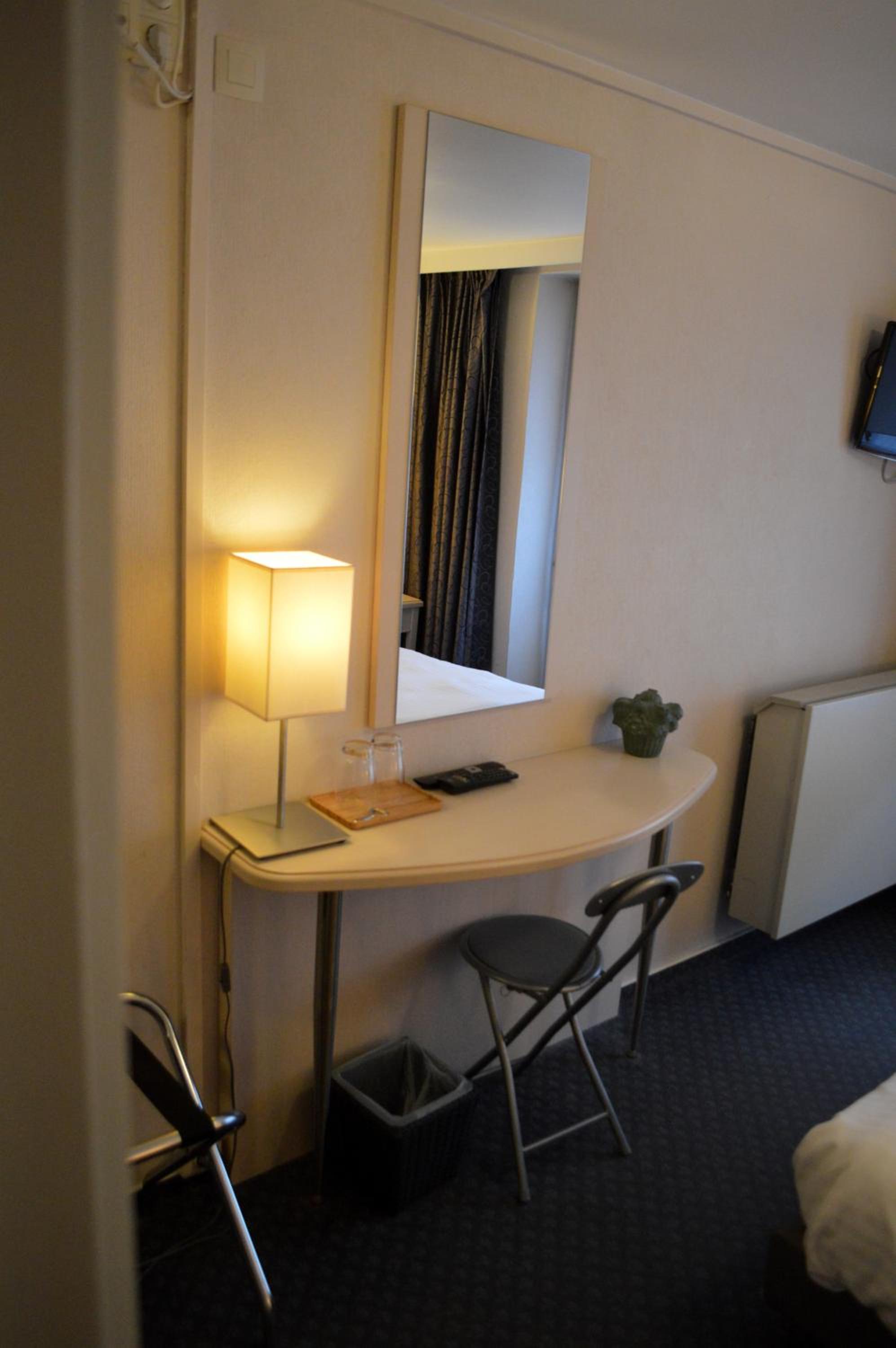 Budget Double Room photo 2