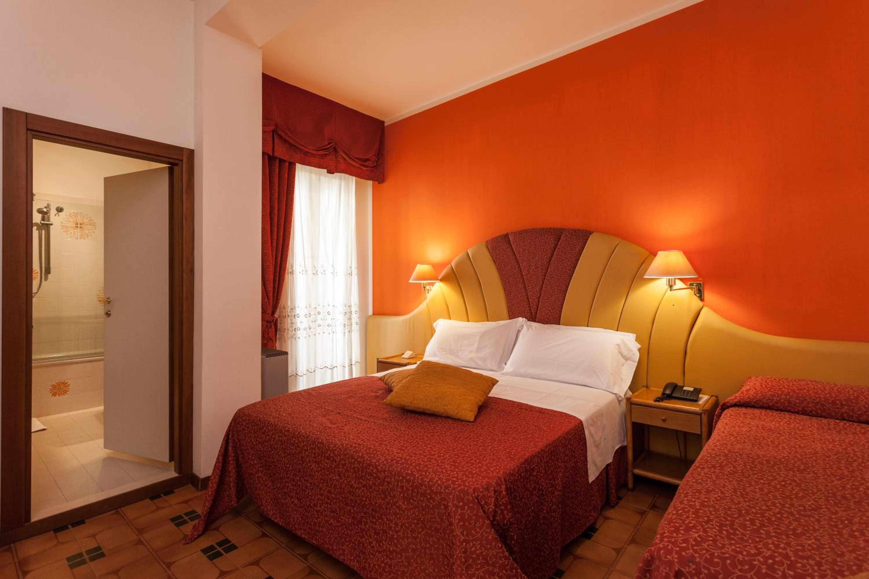 Standard Double or Twin Room with Balcony photo 1