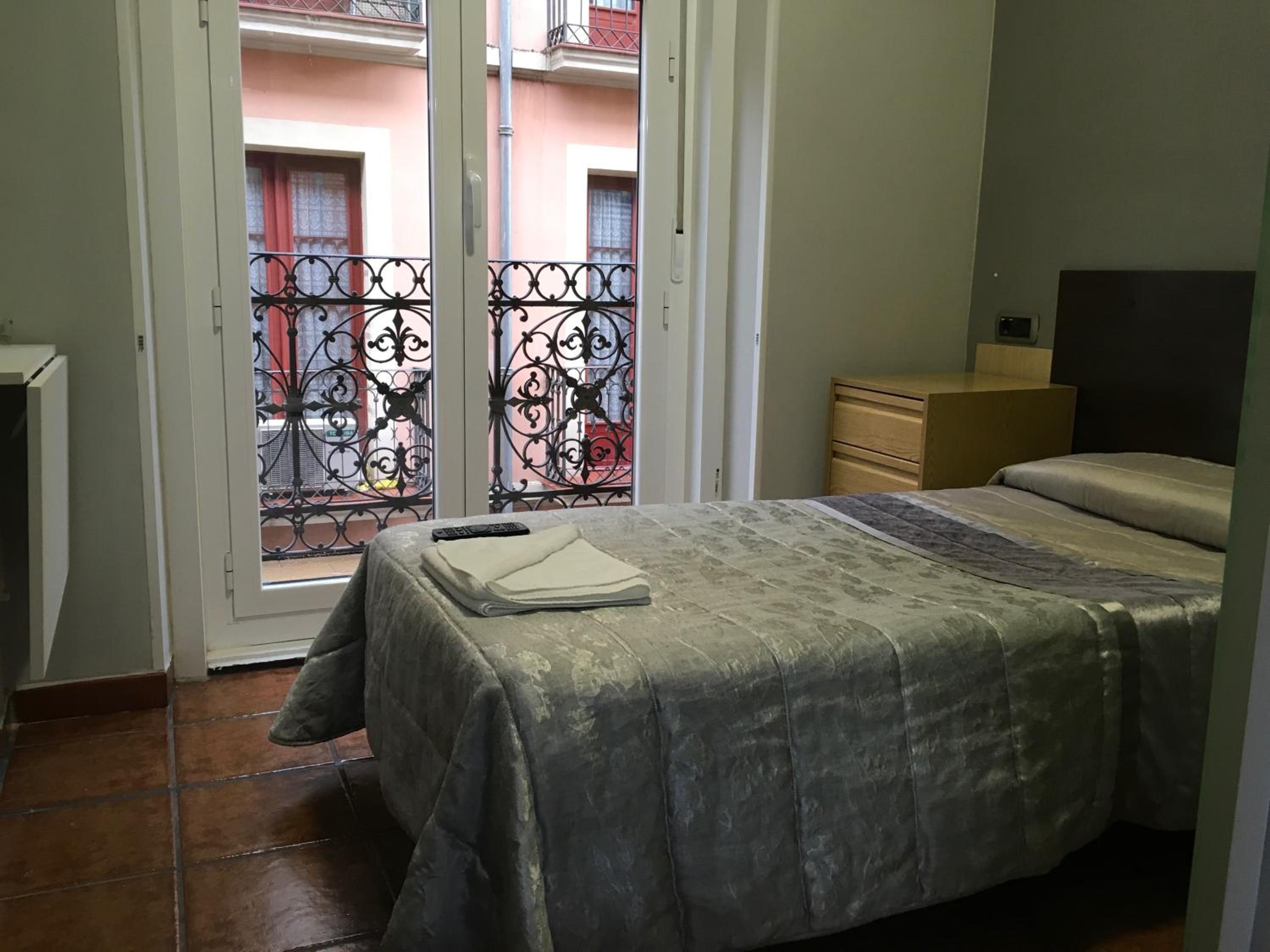 Habitación Doble con Baño Privado
