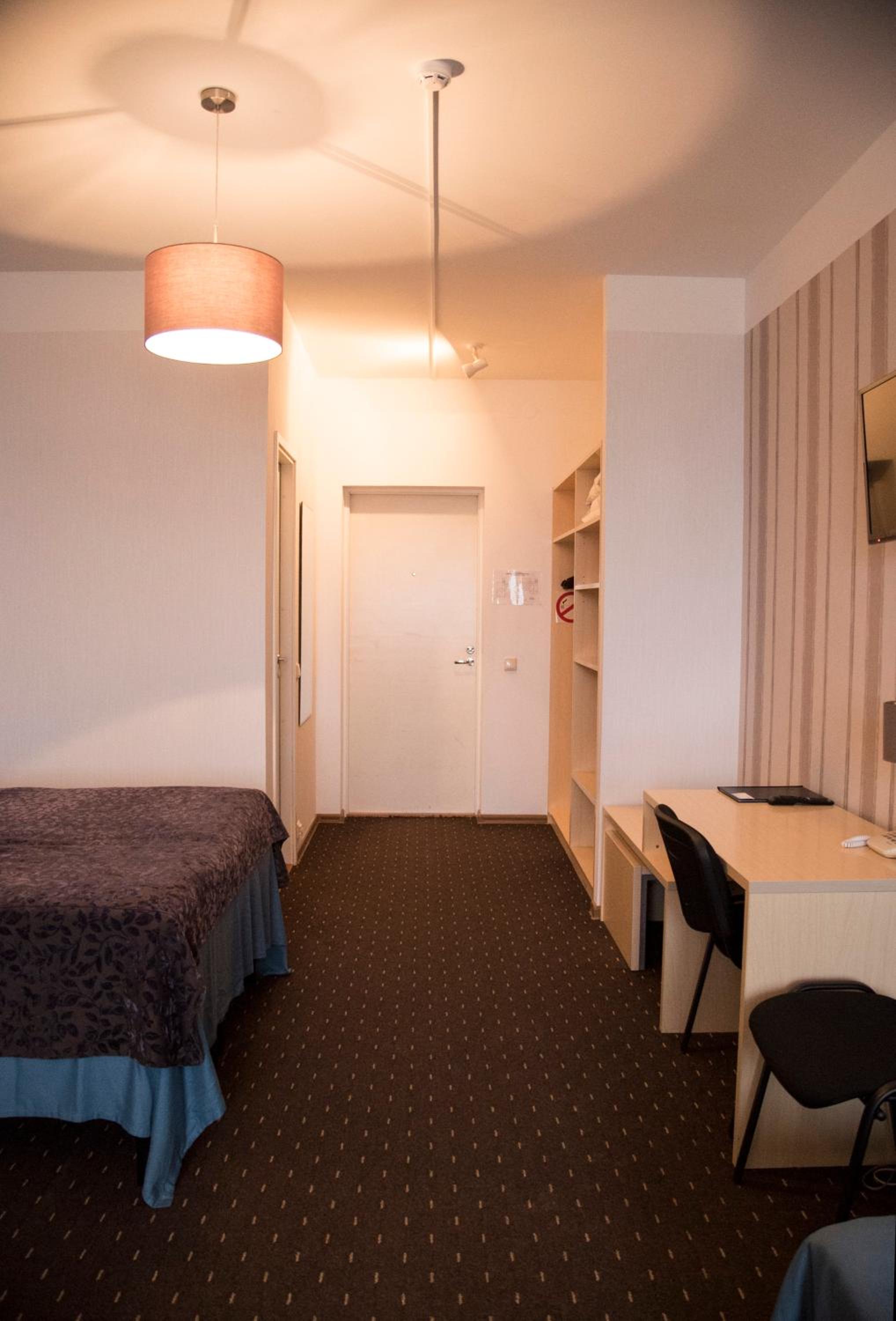 Standard Twin or Double Room - Photo 35
