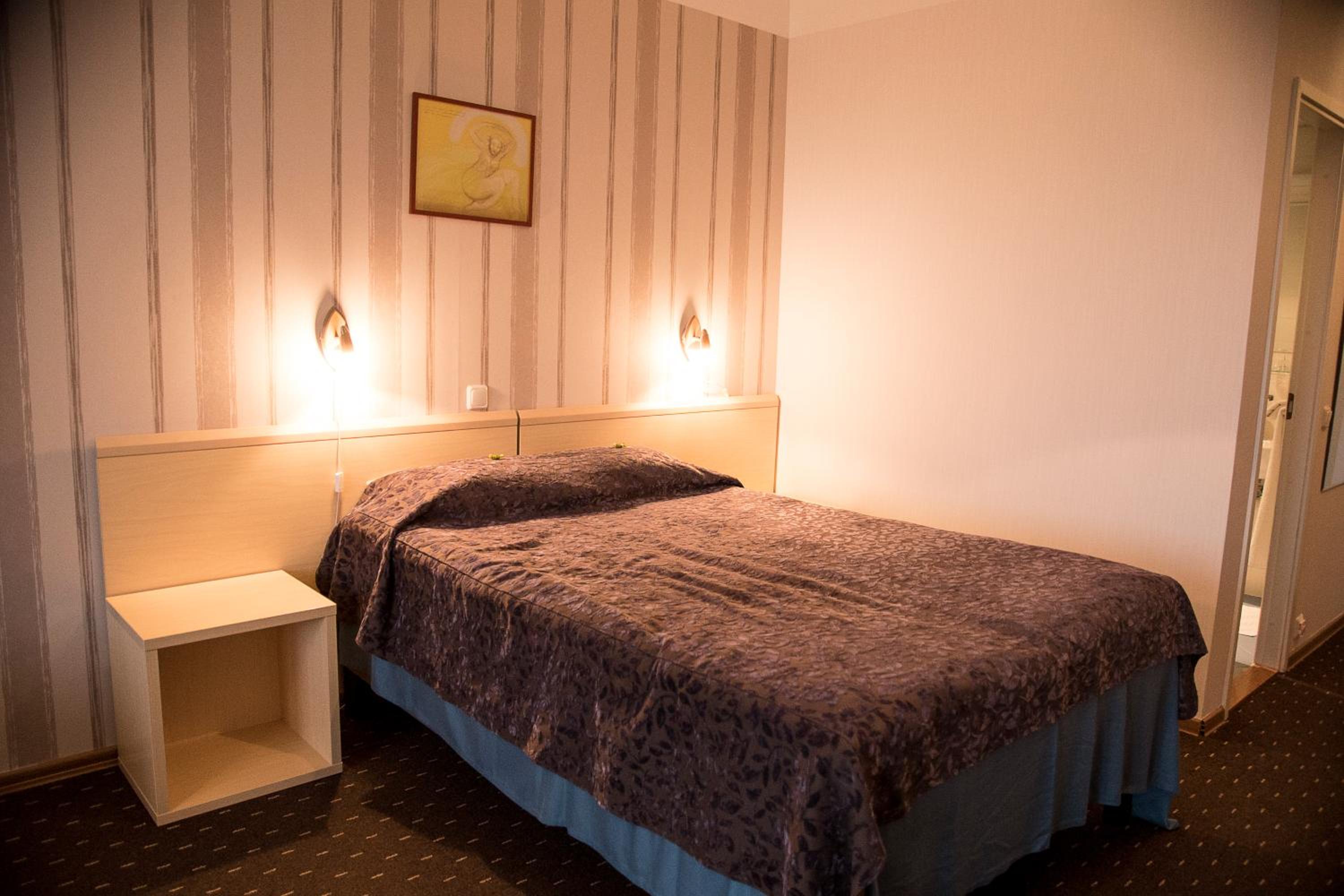 Standard Twin or Double Room - Photo 17