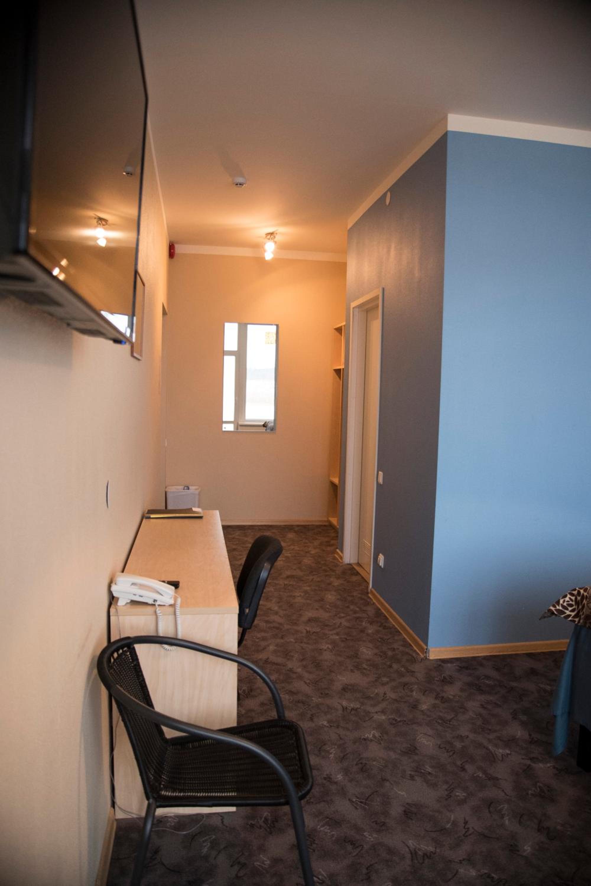 Standard Twin or Double Room - Photo 27