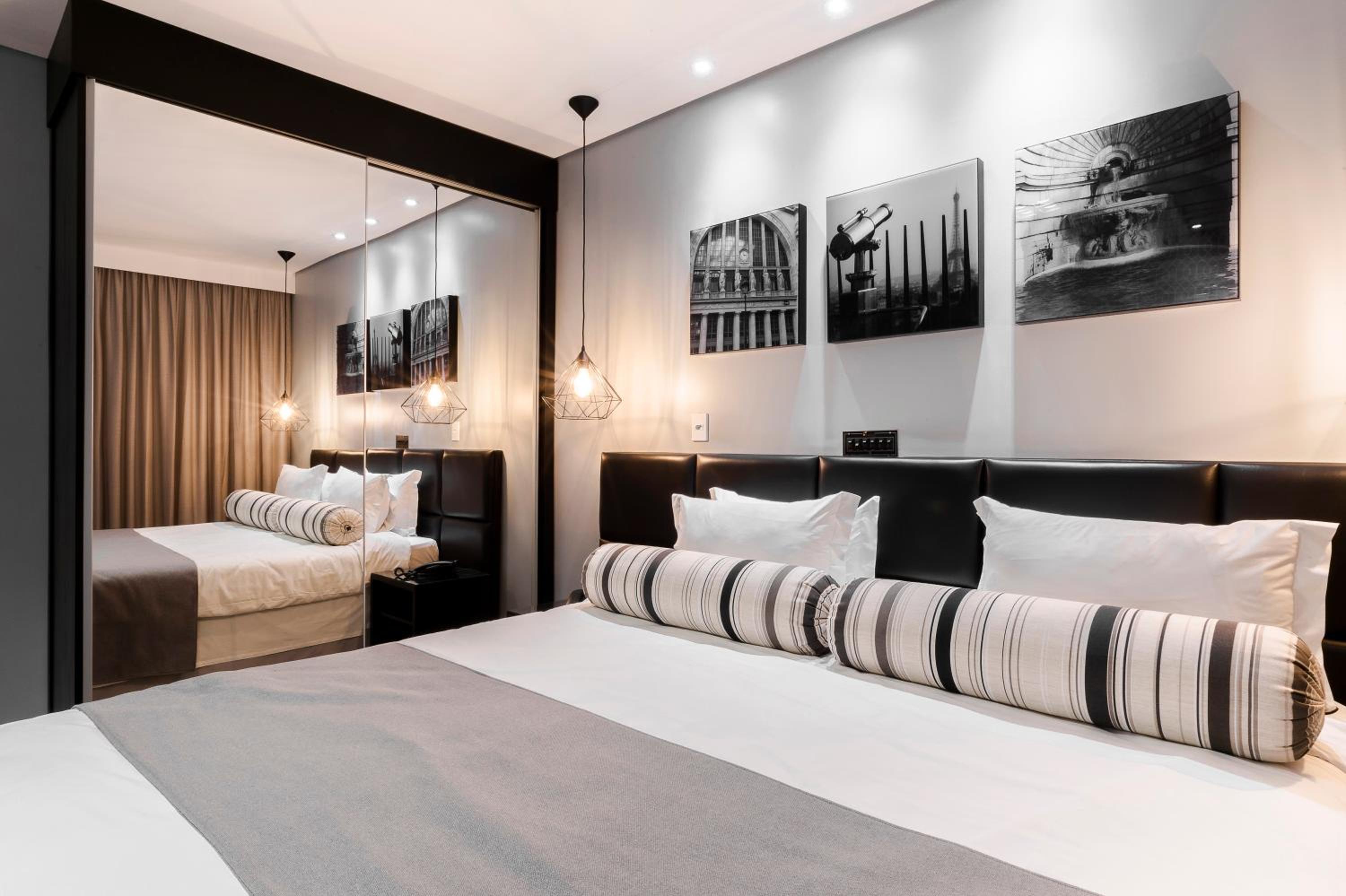 Deluxe Suite photo 3