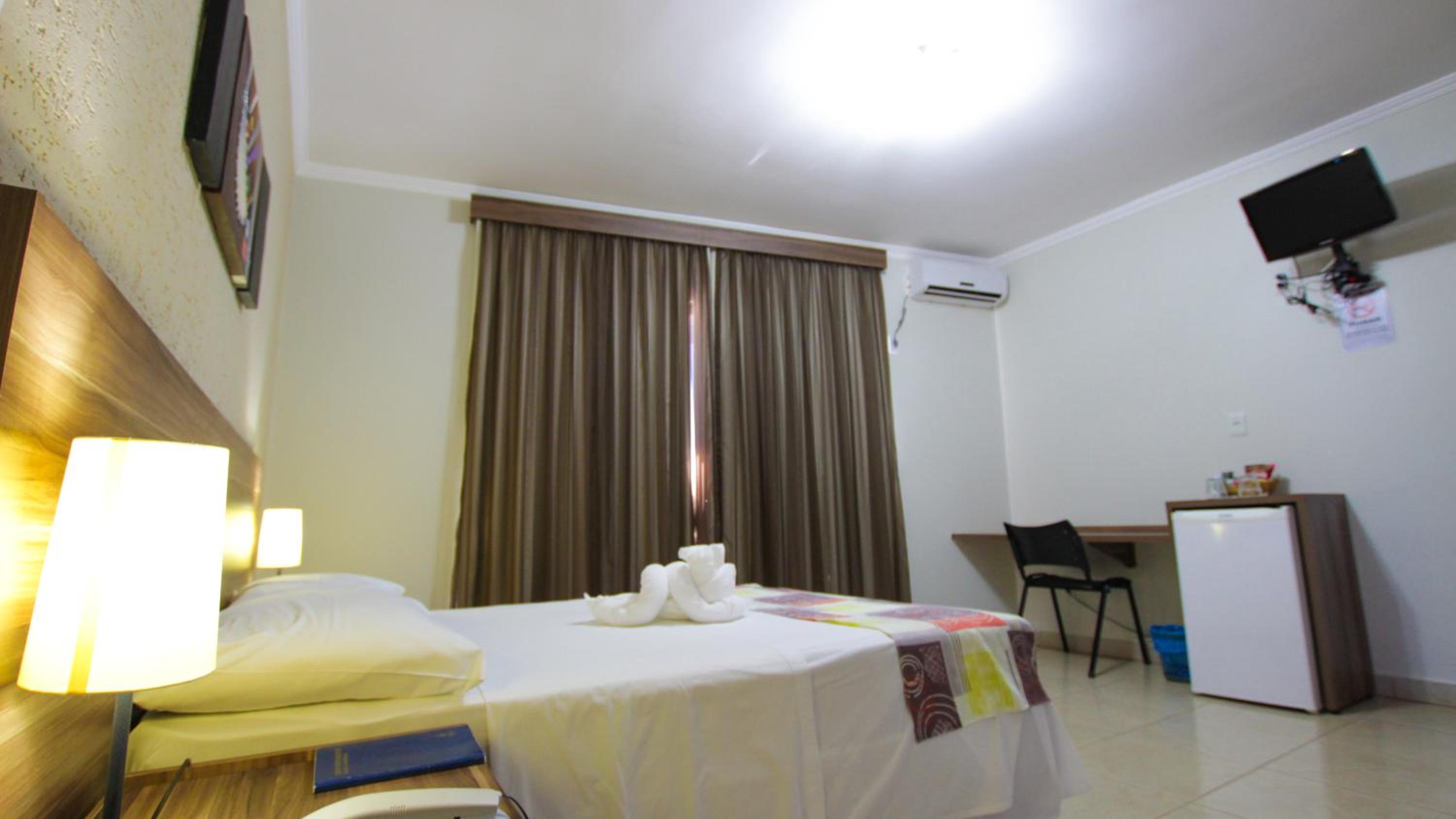 Deluxe Double Room with Balcony - Photo 8