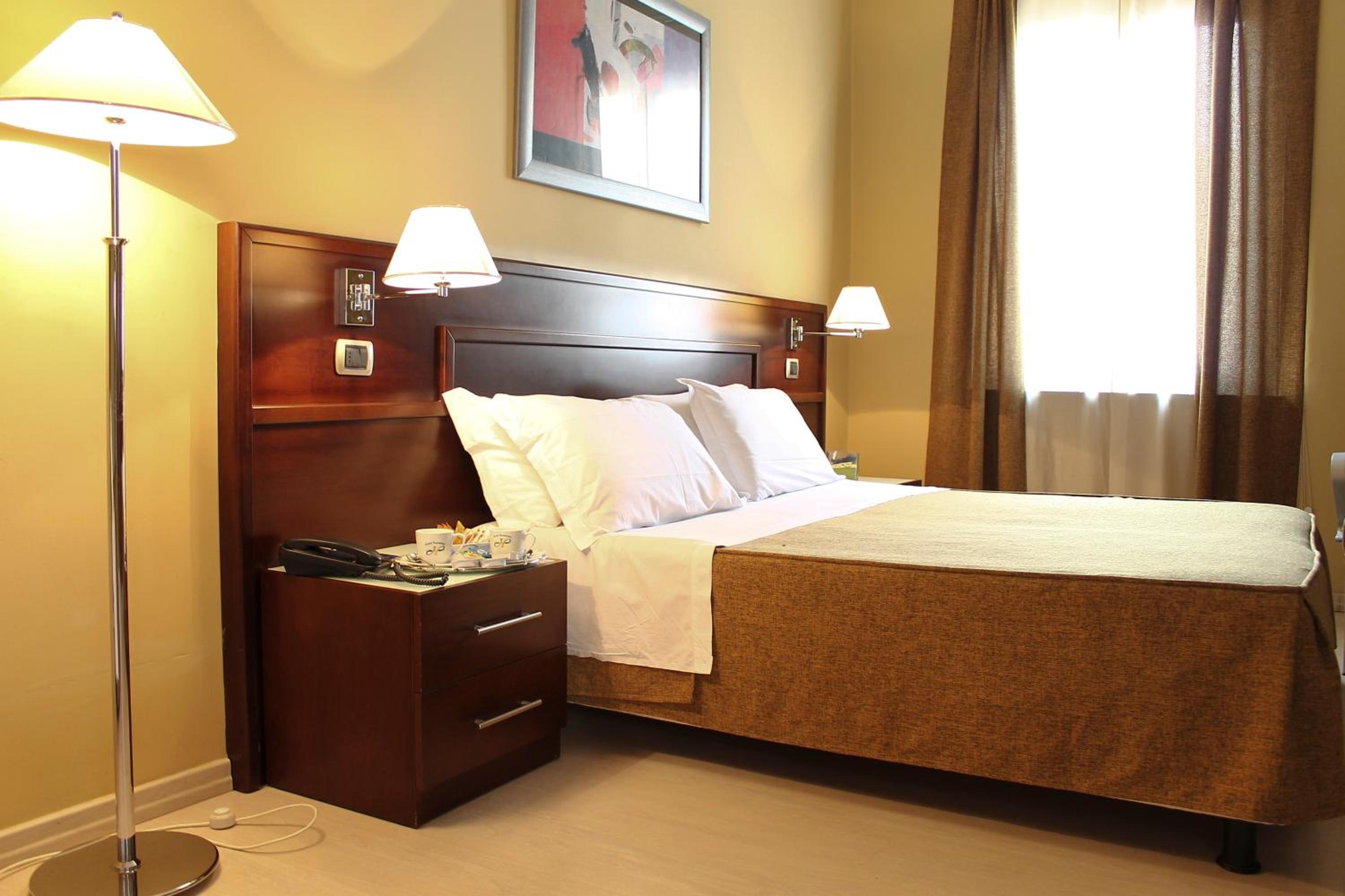 Double Room - Photo 3