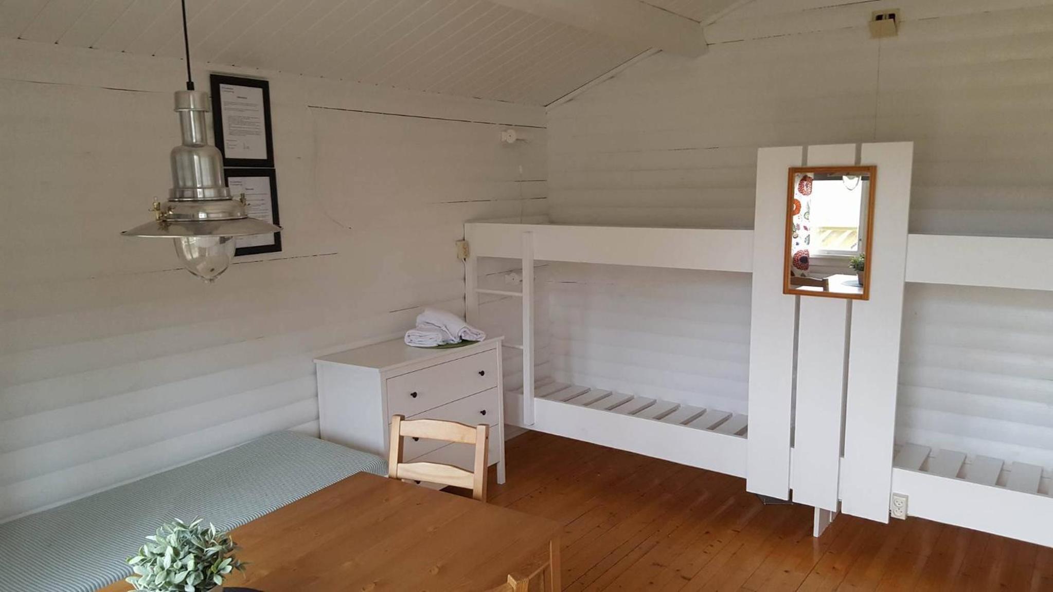 Cottage with Shared Bathroom