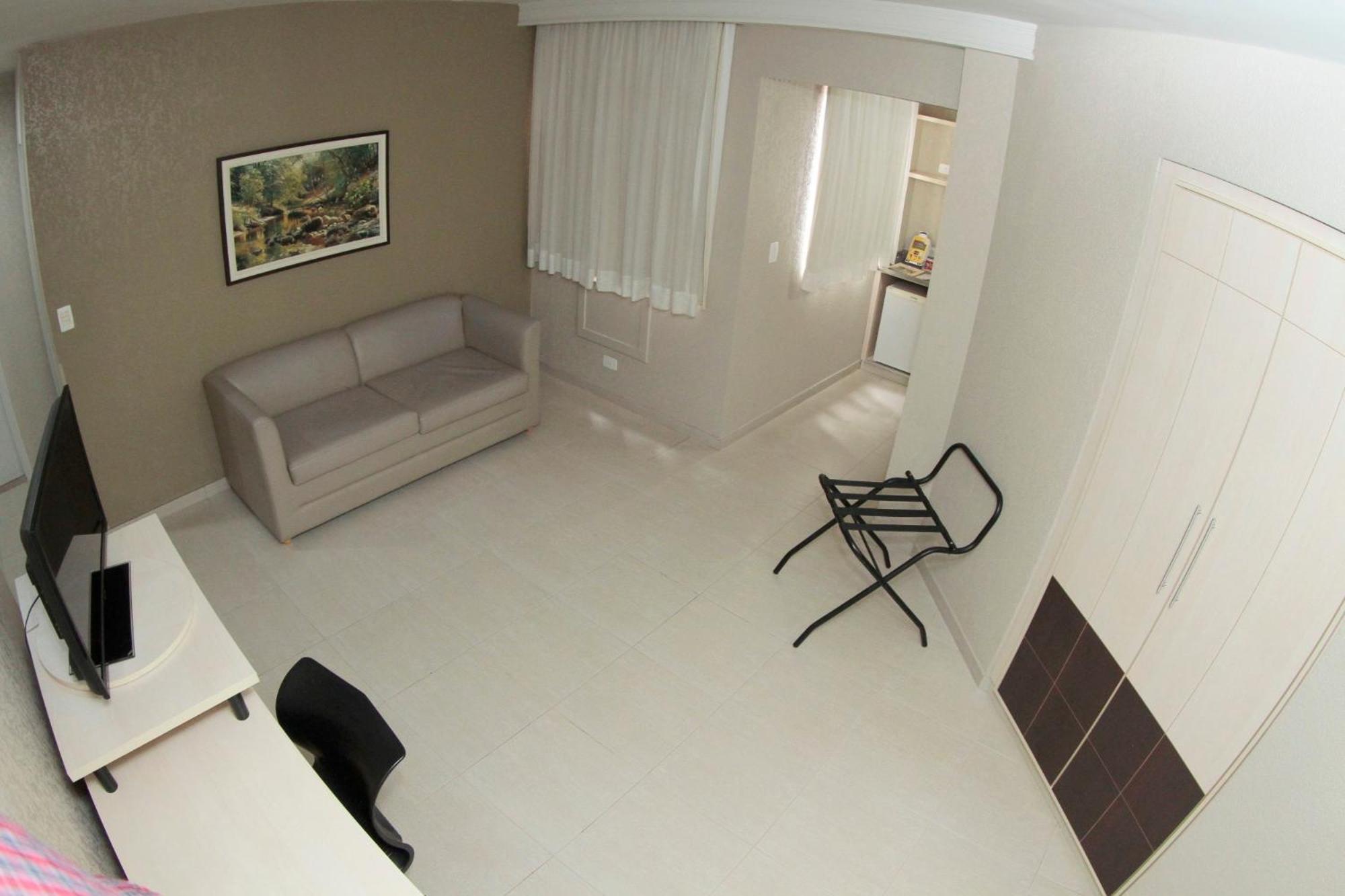 Superior King Room - Photo 7