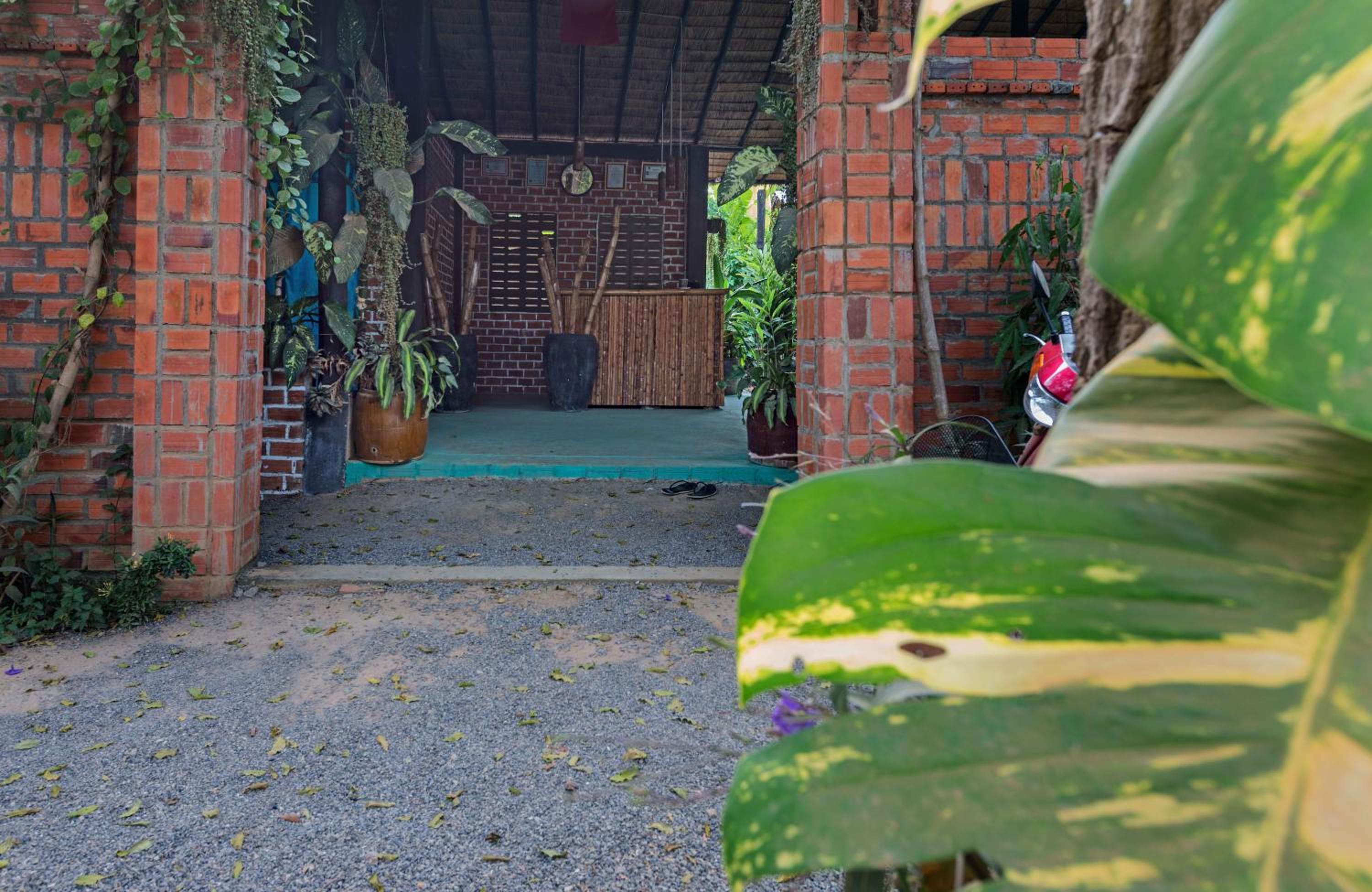 Bungalow with Garden View photo 3