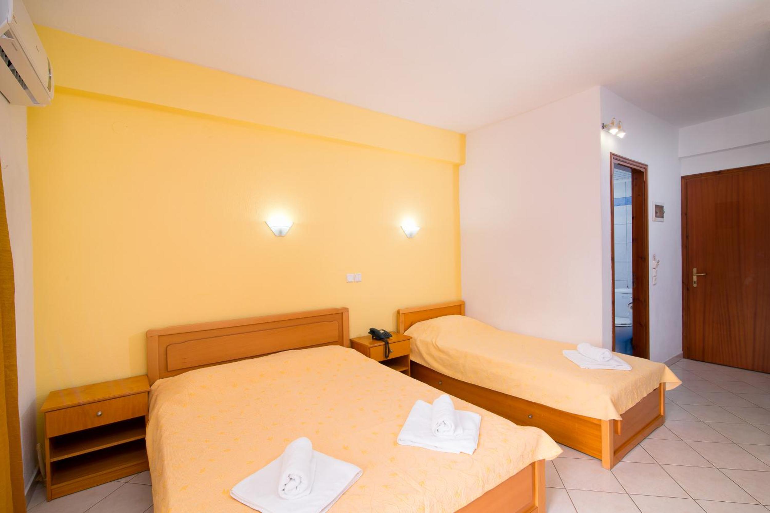 Standard Triple Room photo 1