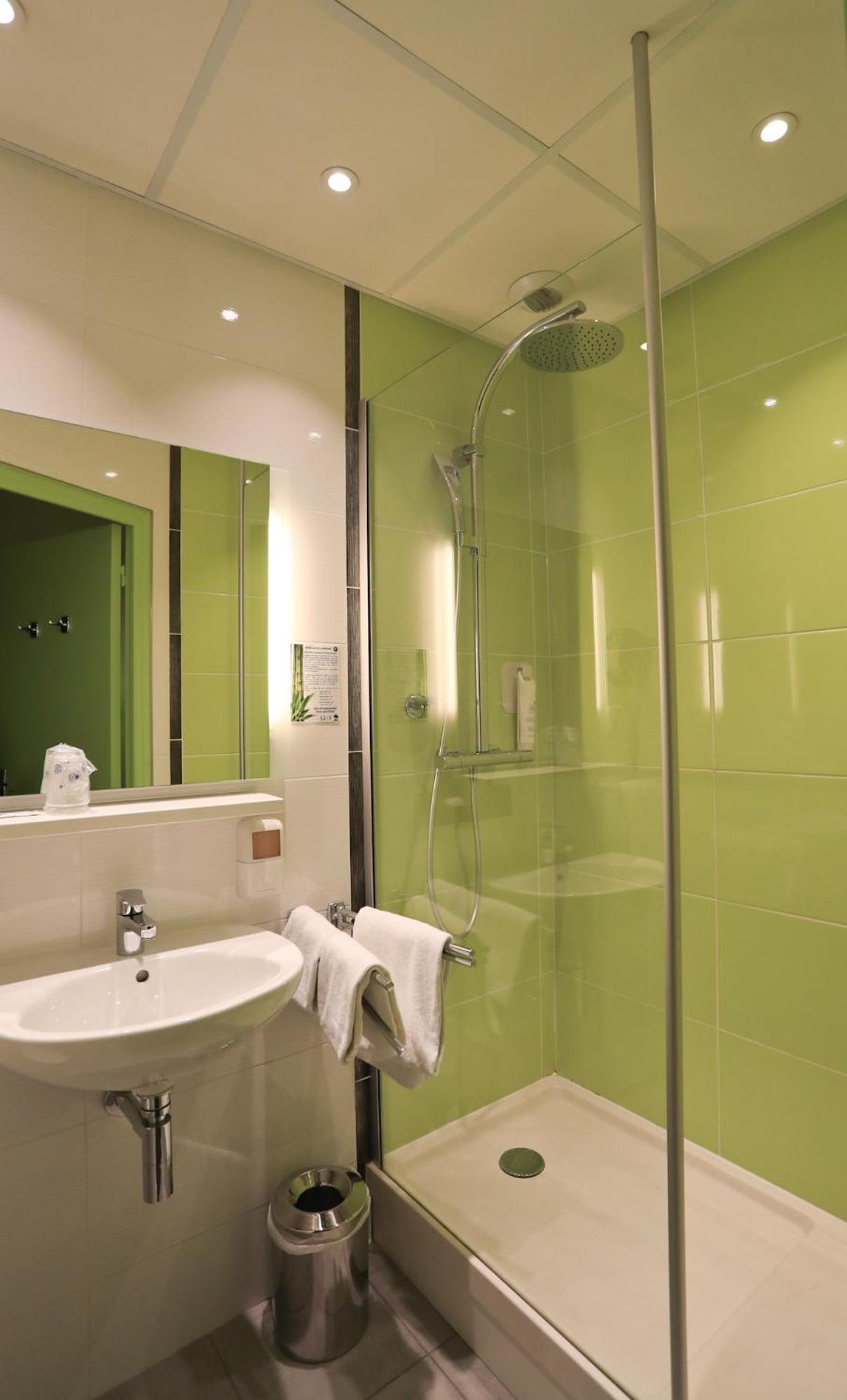 Standard Double Room - Photo 2