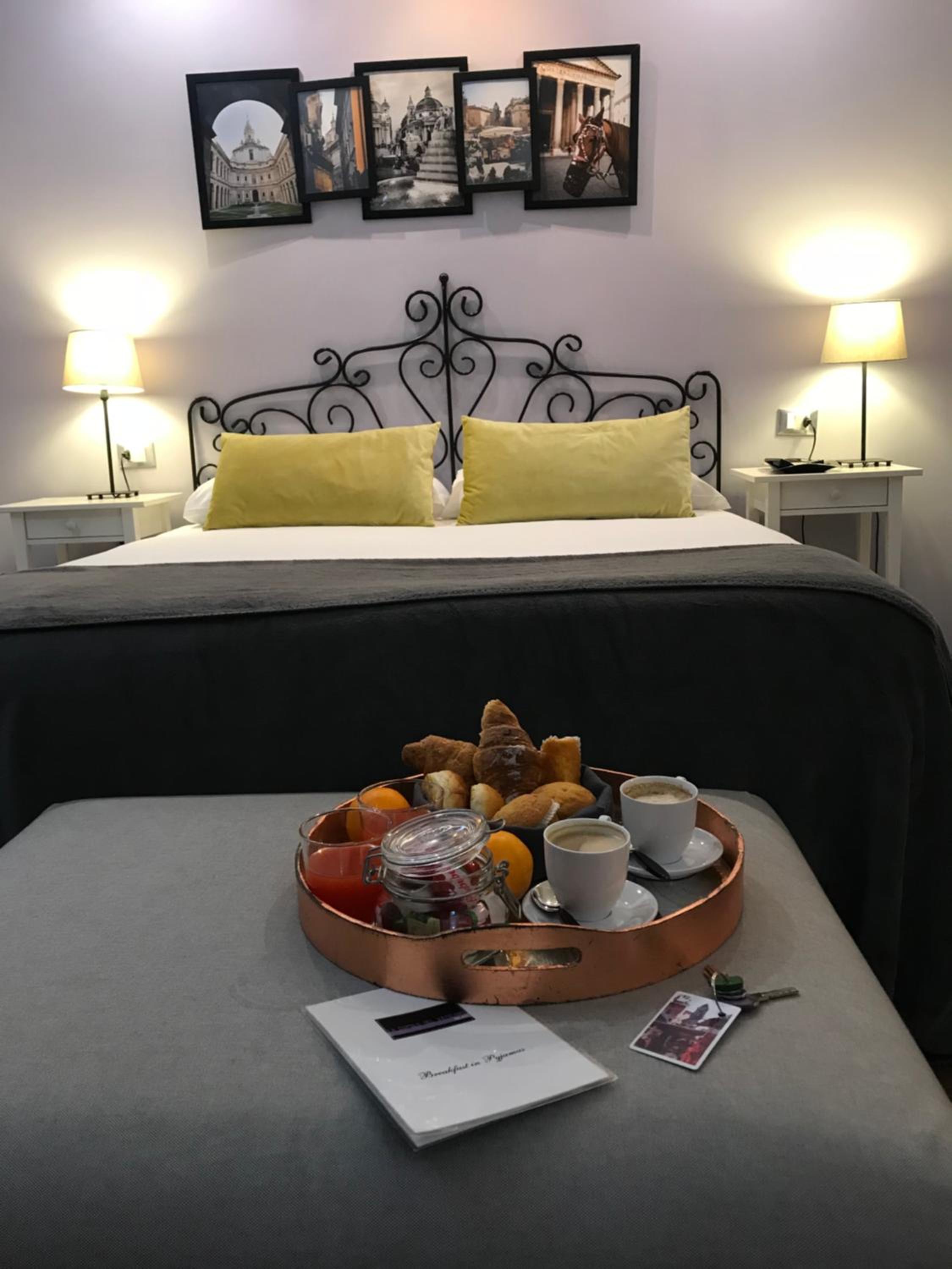 Standard Double or Twin Room photo 3
