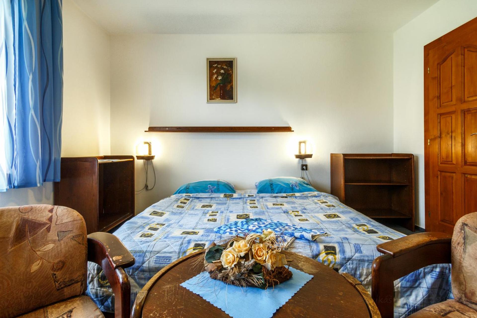 Double or Twin Room photo 3