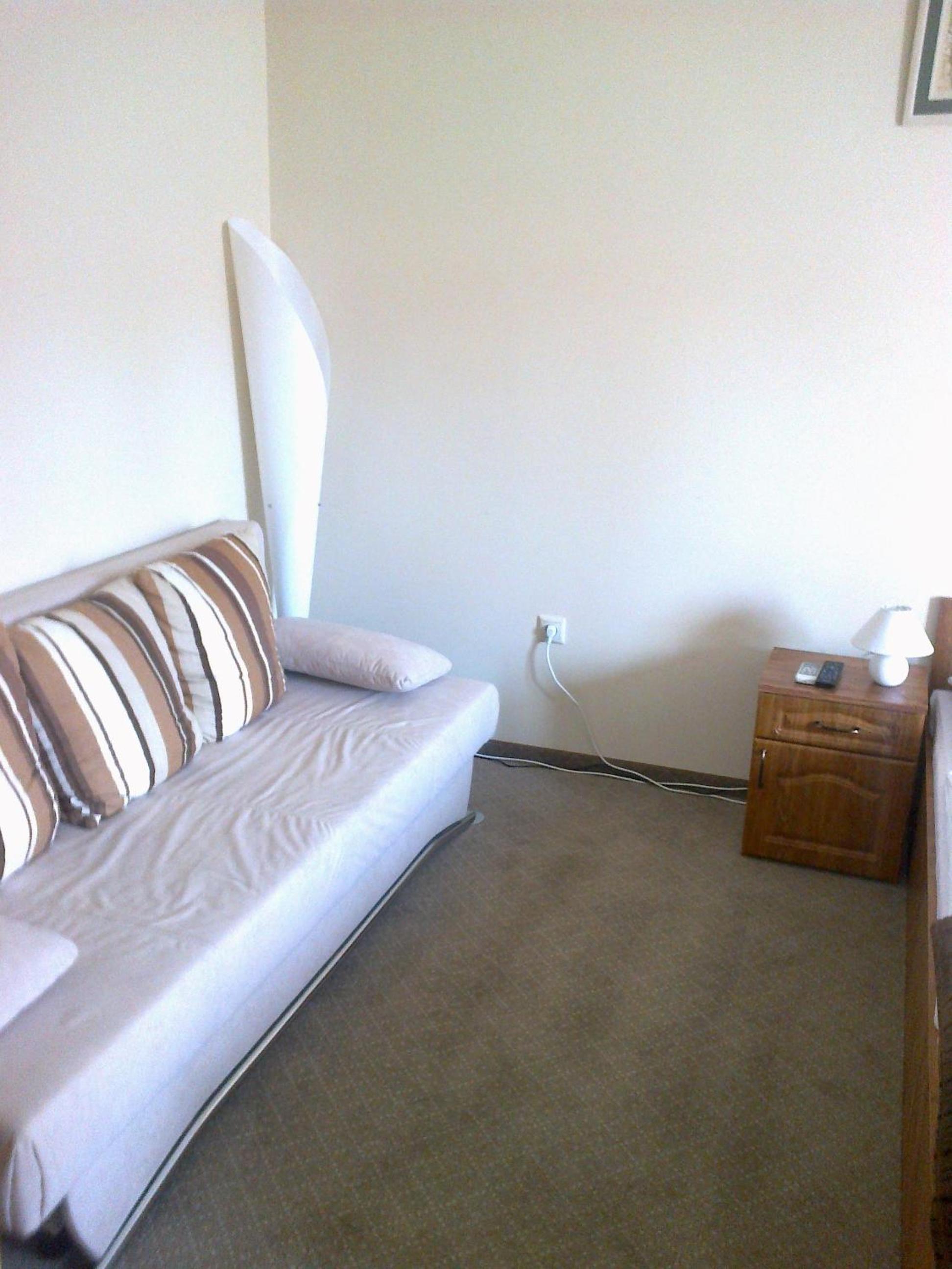 Double or Twin Room - Photo 3