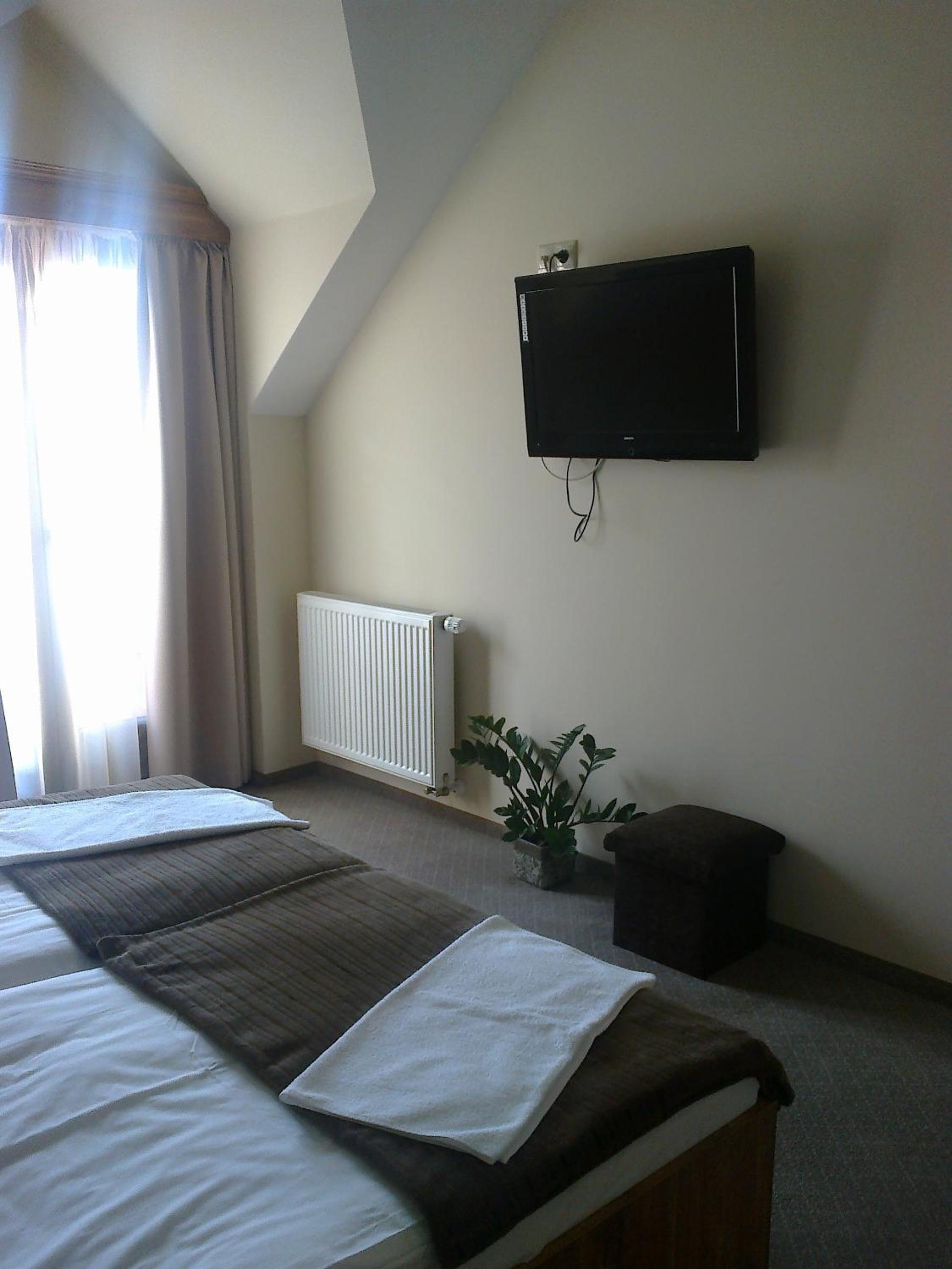 Double or Twin Room - Photo 1