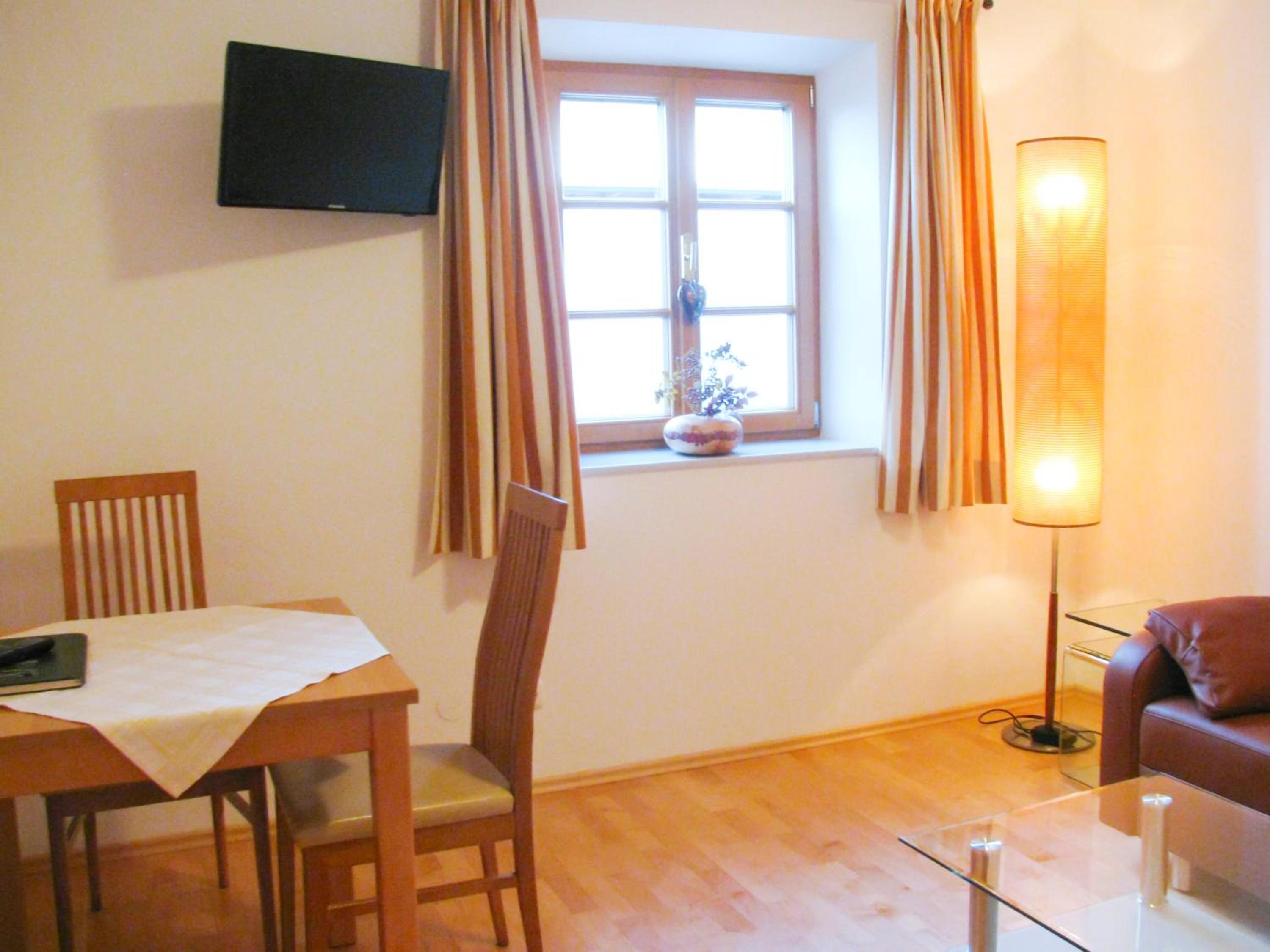 Apartment photo 2