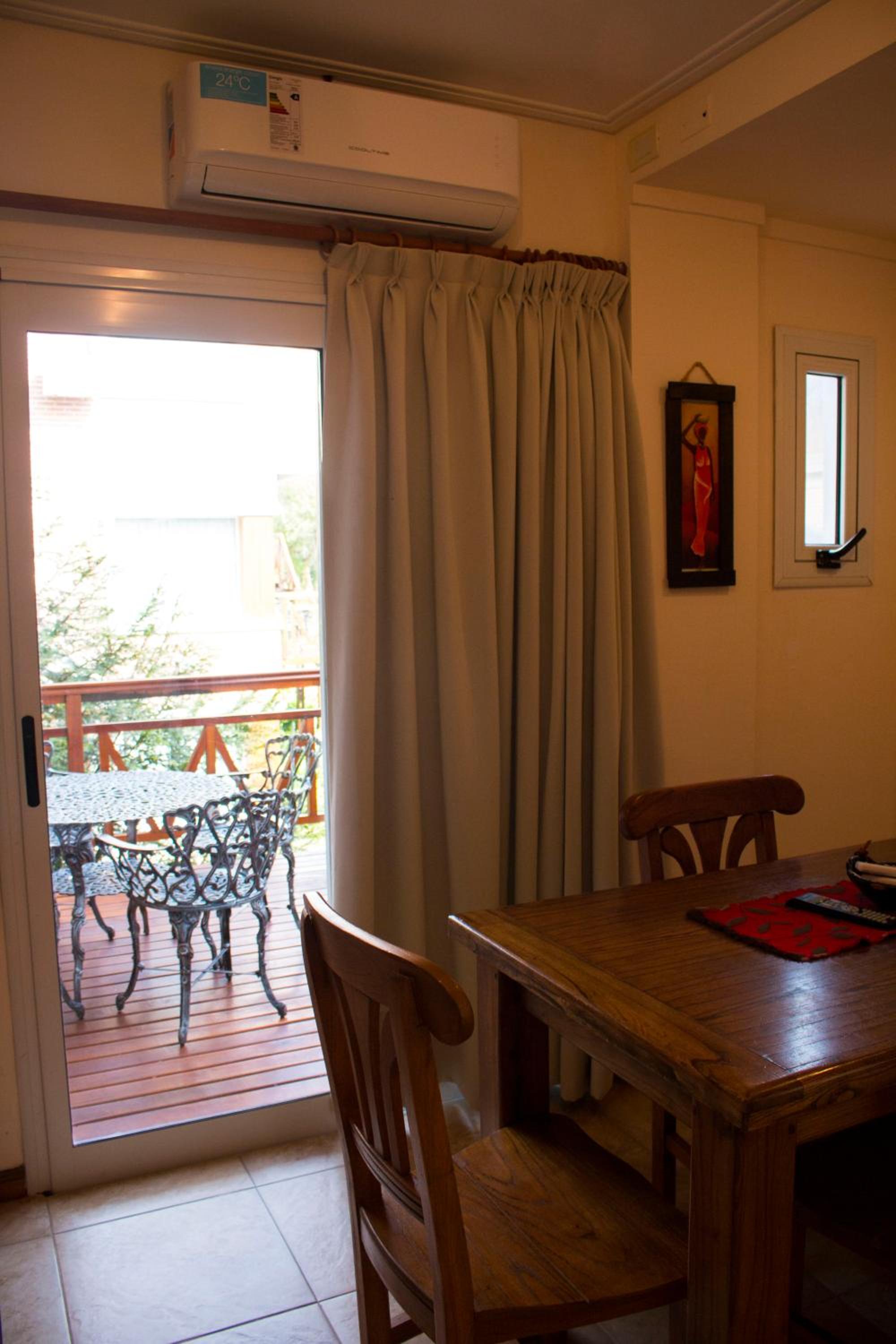 Apartment - Split Level photo 2