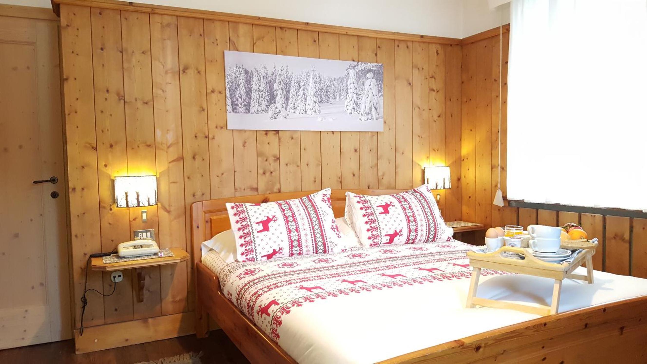 Double or Twin Room - Photo 11