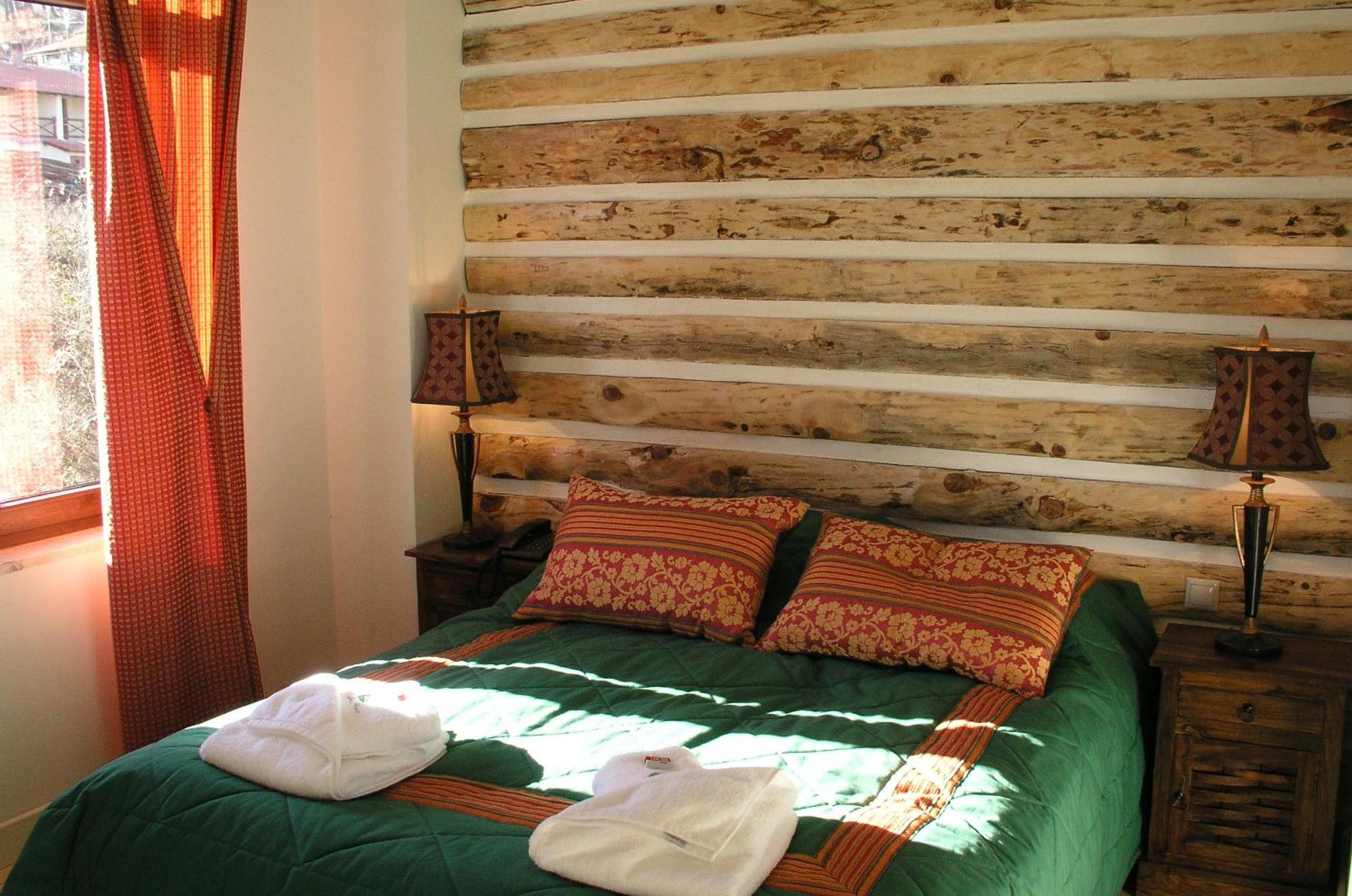 Junior Suite with Fireplace - Photo 9