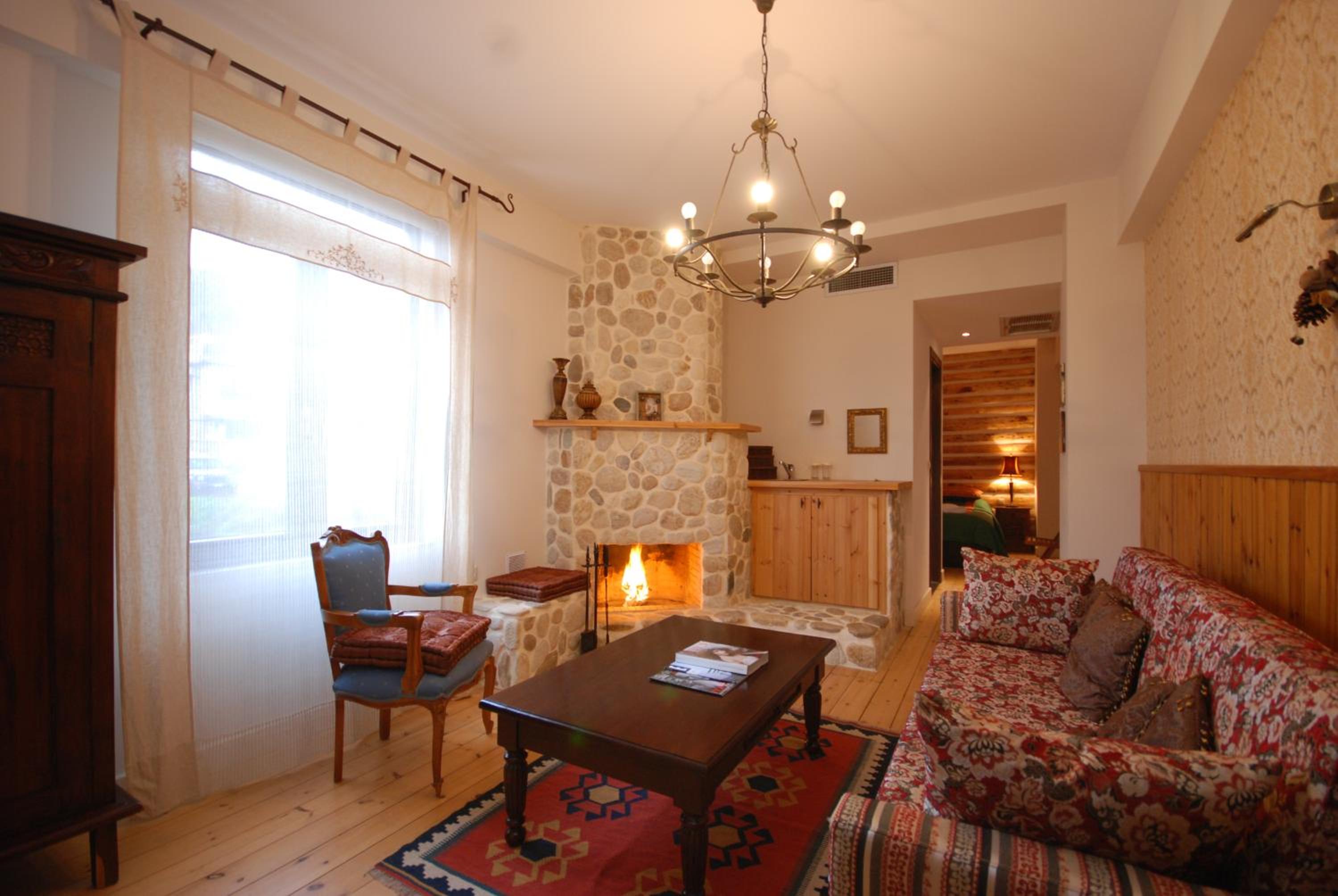 Junior Suite with Fireplace - Photo 8